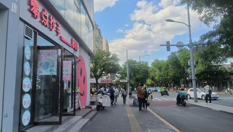 临街商铺丨灯市口大街地铁口125平米临街门店