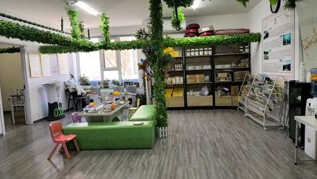 承包或出租海淀上庄嘉郡小区西门口临街门面（便利店、水果蔬菜）