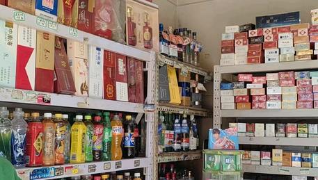 小区底商，15年的老店，因孩子回家上学，忍心转让