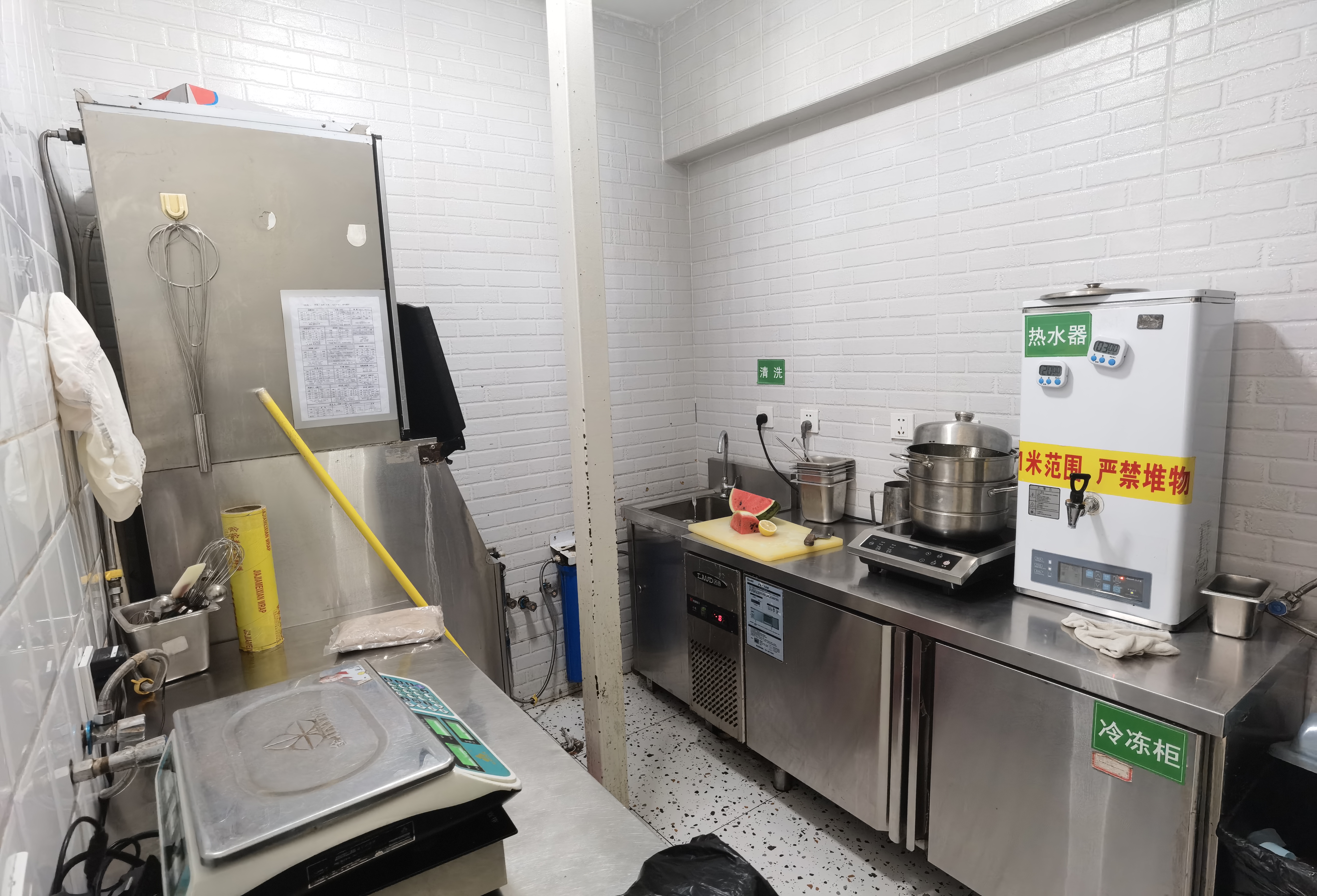 临街水吧转让临街奶茶店转让水果茶店转让