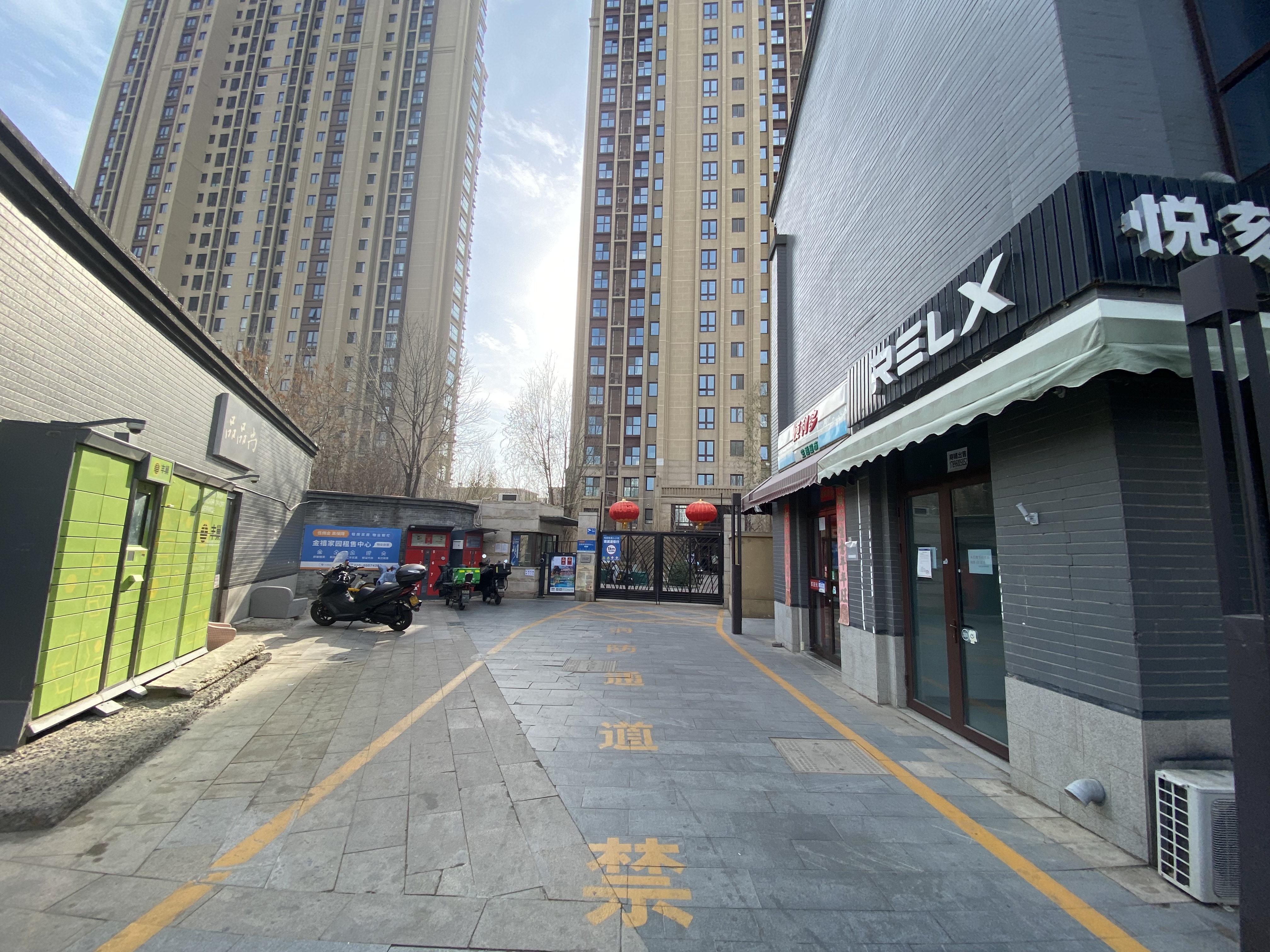 小区门口房东直租 全业态 烟酒  干洗店 宠物店