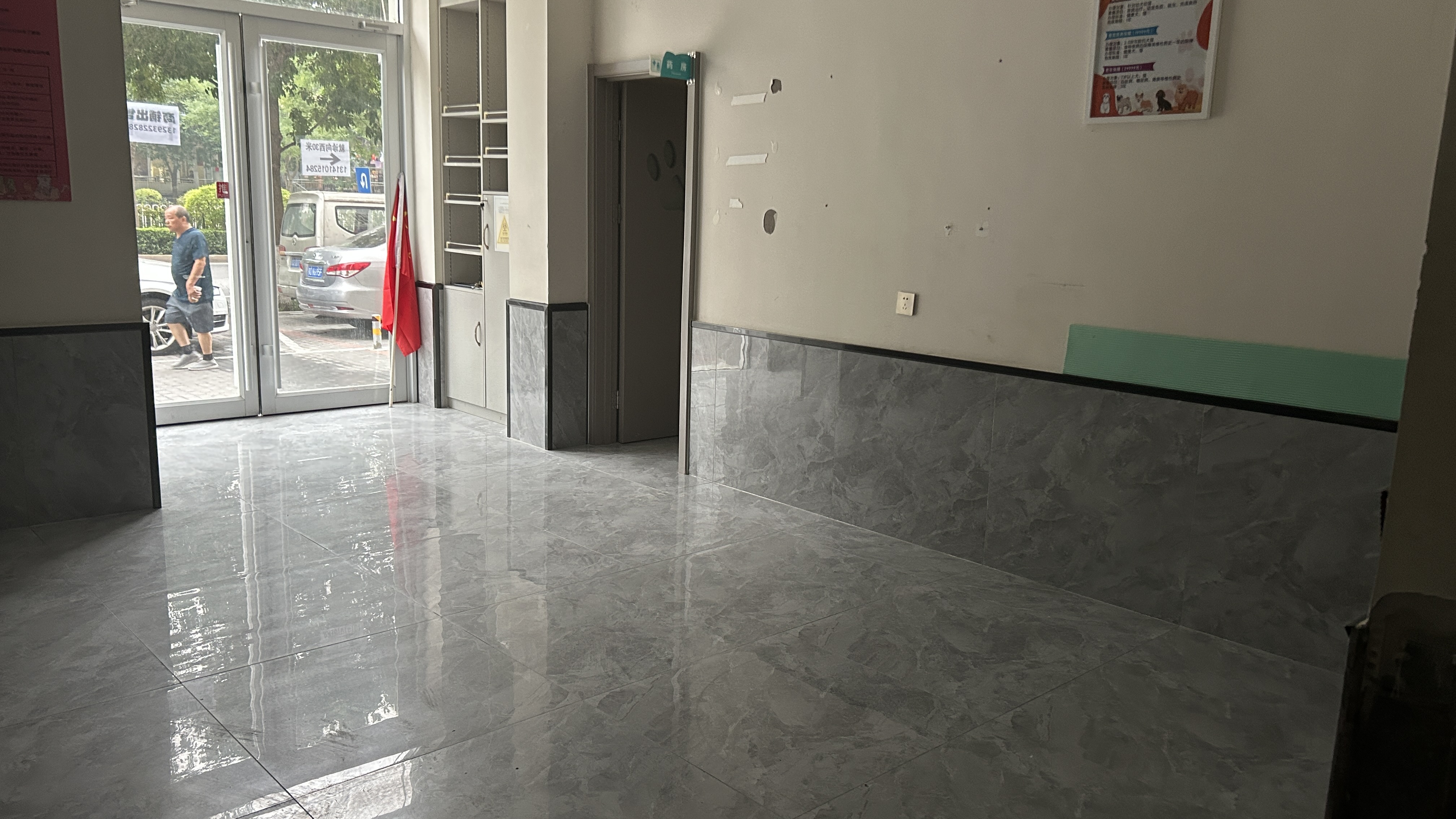 朝阳路底商出租，适合口腔医疗等，不可餐饮其他不限制.