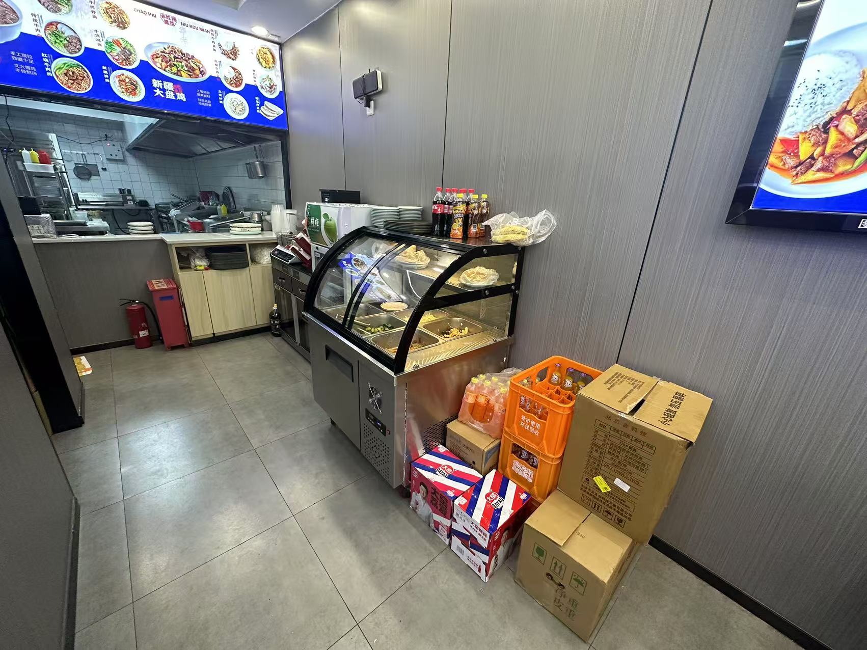 西城 喆啡酒店旁 兰州拉面转