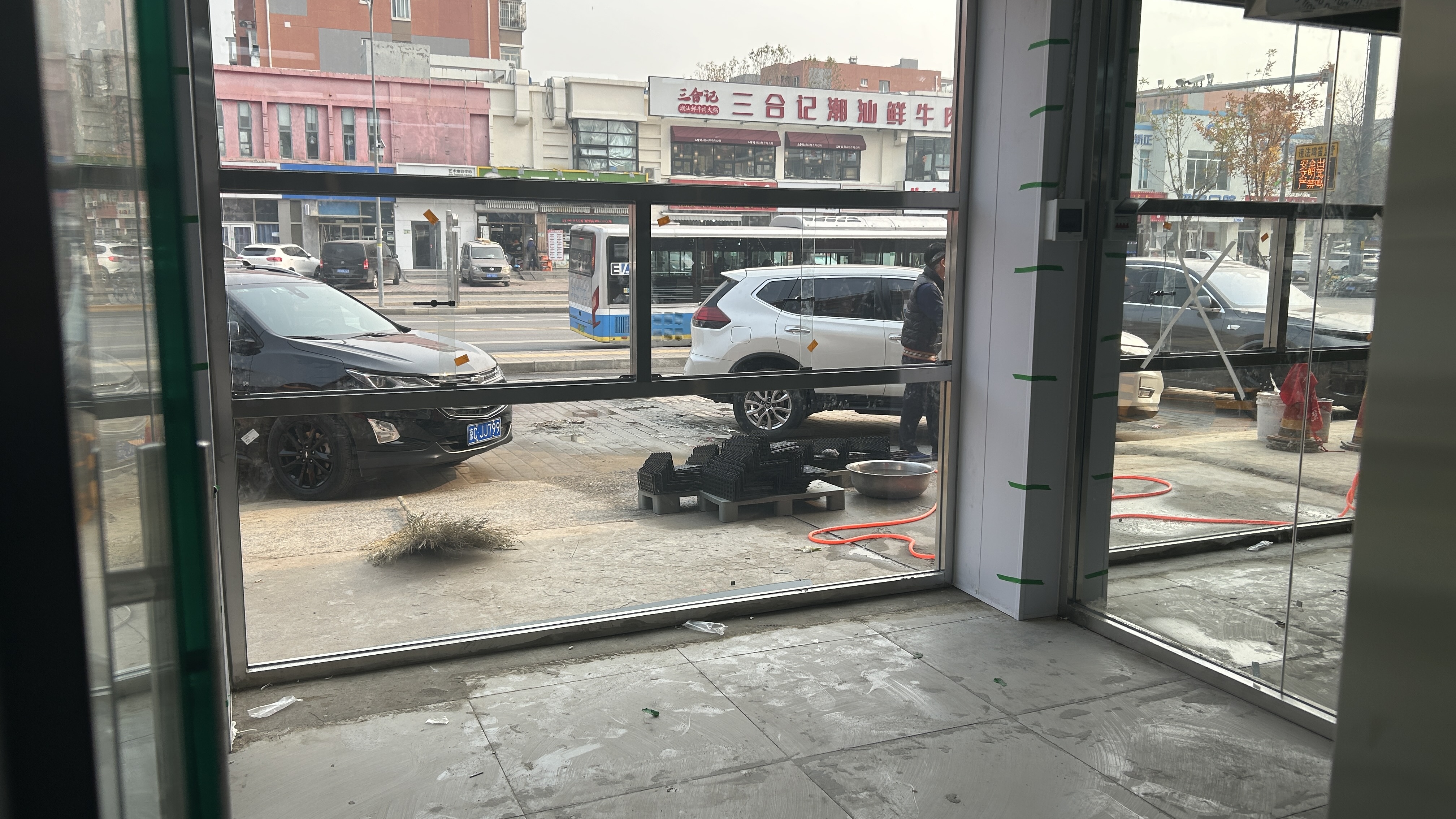 昌平回龙观生鲜超市临街档口招租