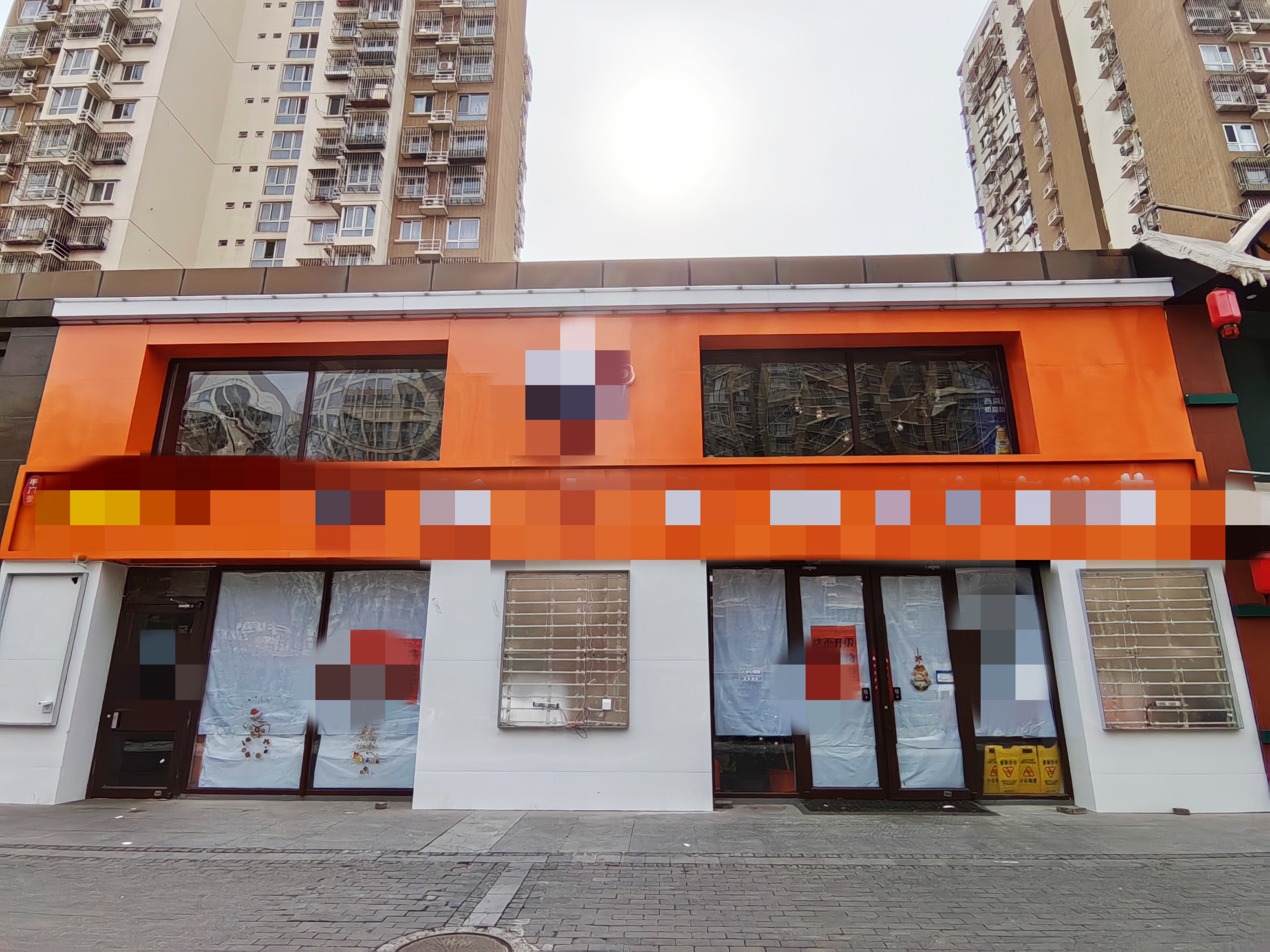 有天然气门头宽临街餐饮店新装修优价转