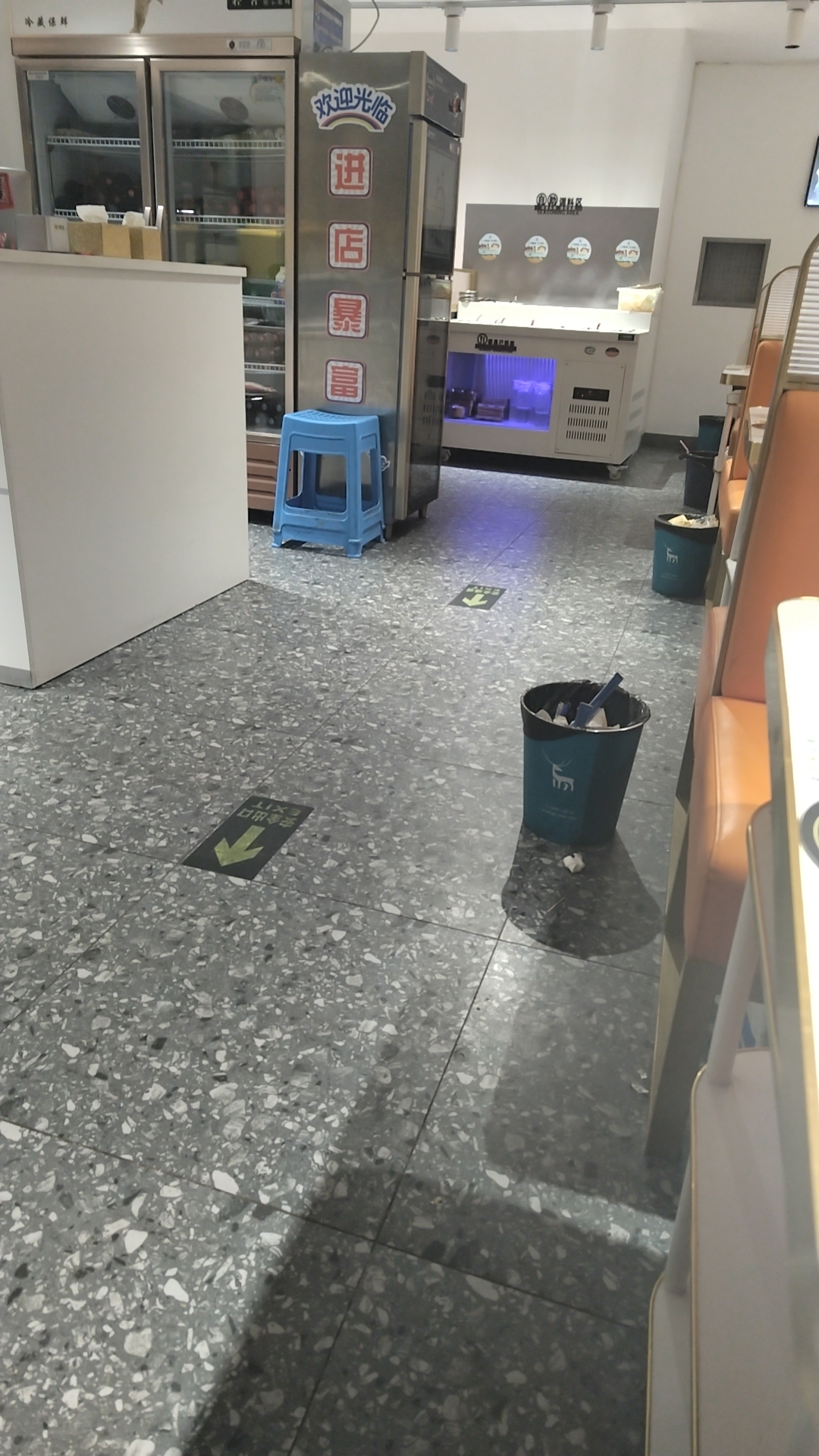 临街烧烤店转让  临街串吧转让  临街火锅店转让