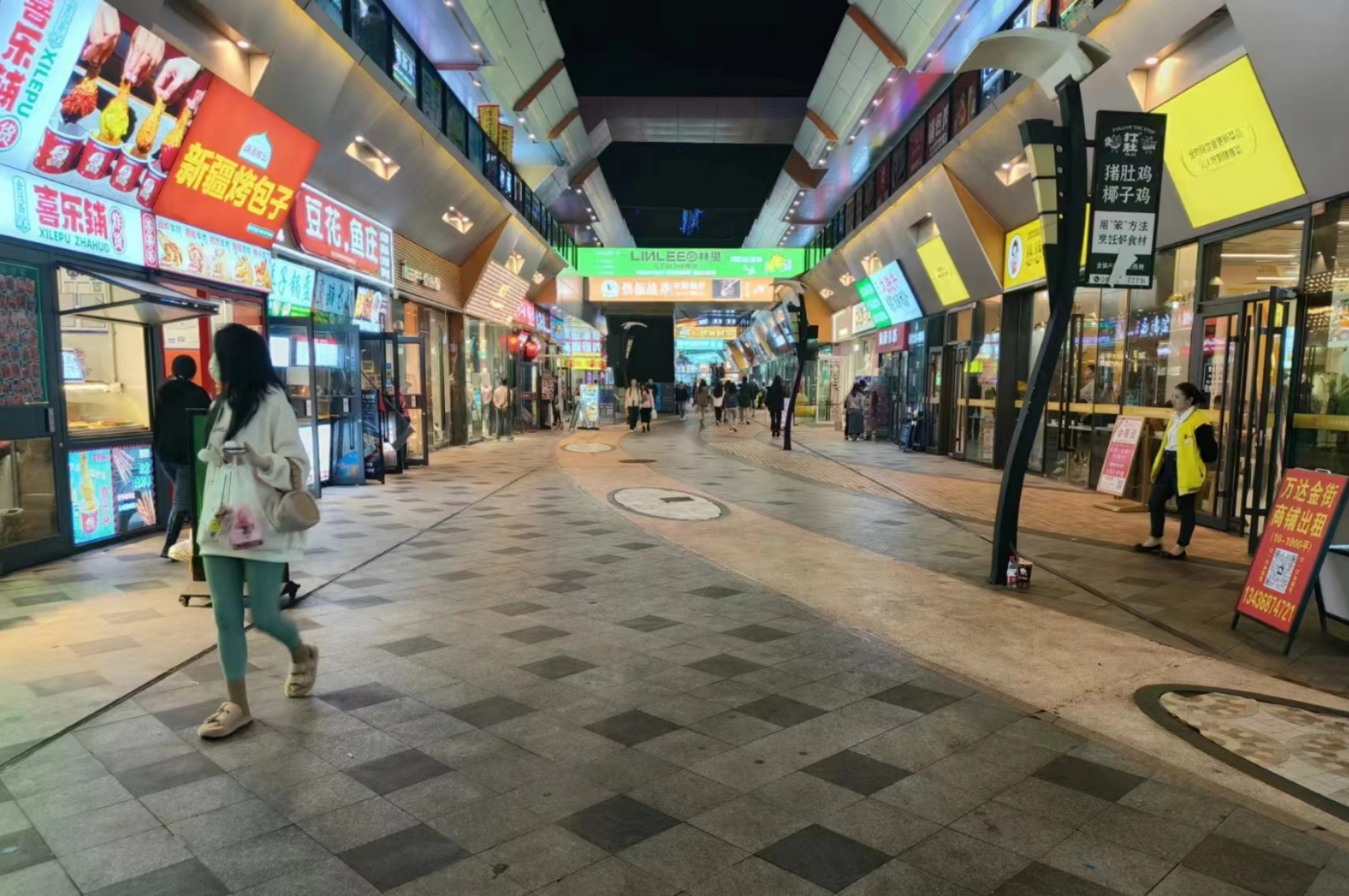 通州万达金街  奶茶店水吧转让  可空转做餐饮