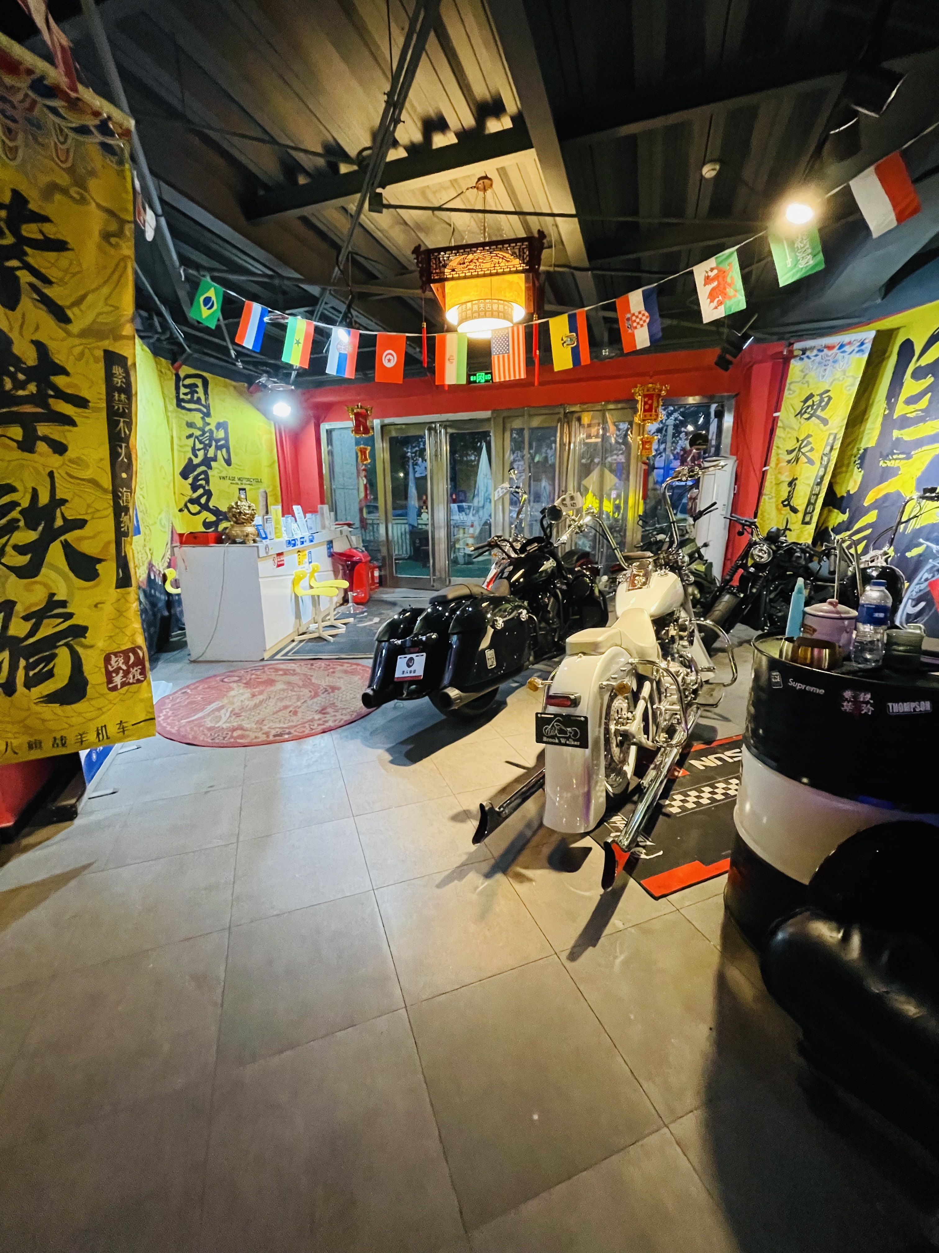 D丰体时代大厦底商出租可整可分租养生 足疗 培训