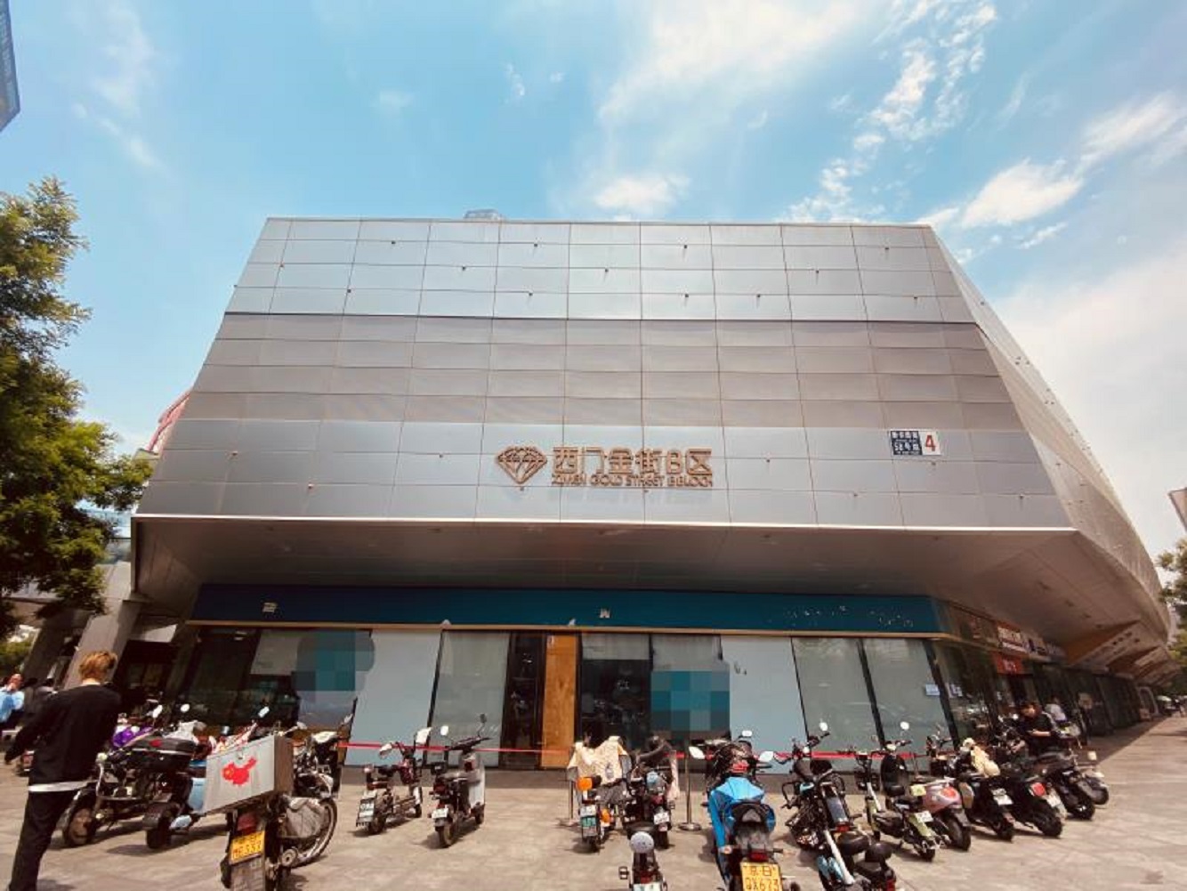 通州万达商圈 十字路口把角店铺 二层出租