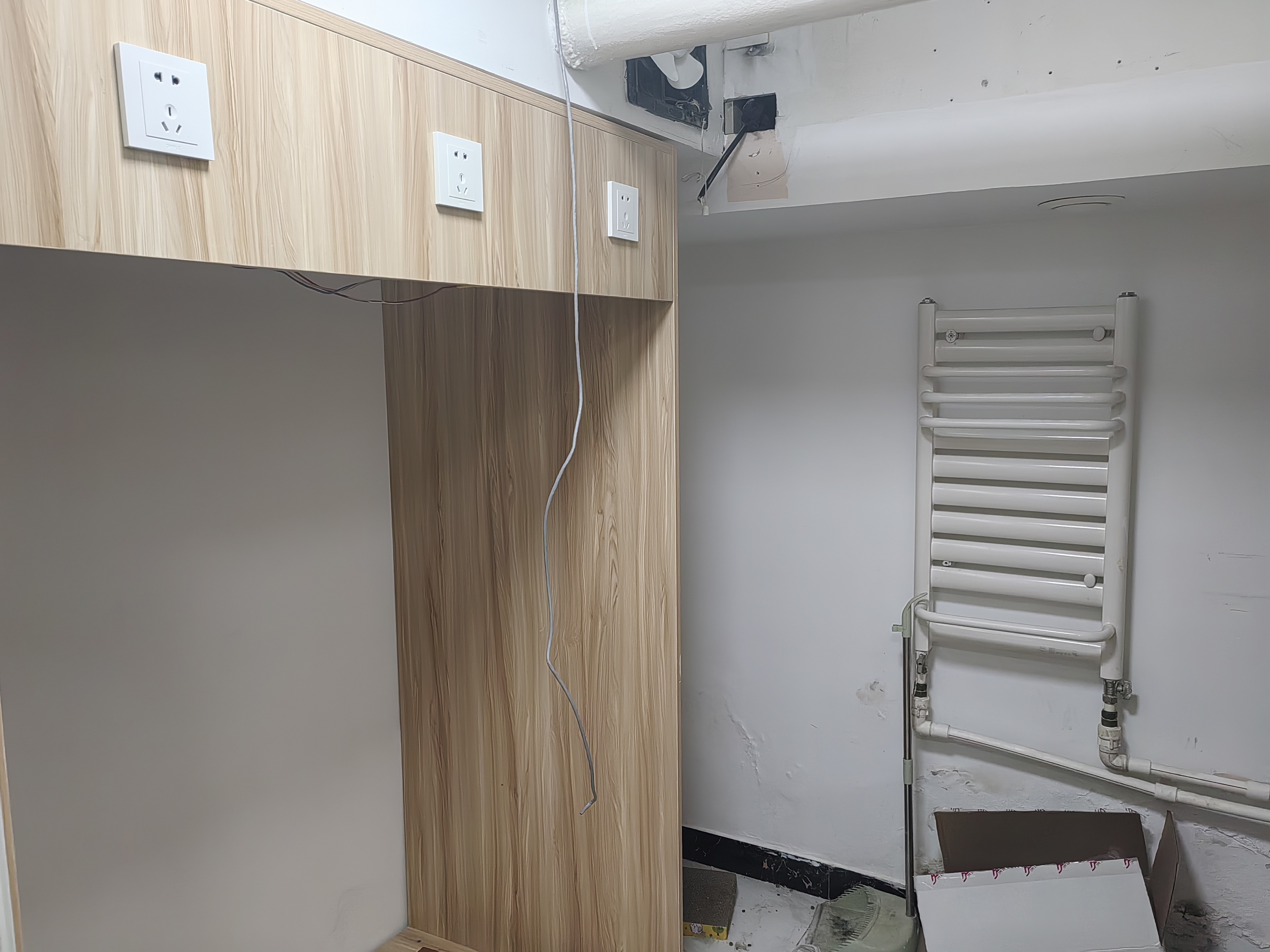 六里桥临街社区底商房东直租宠物诊所装修