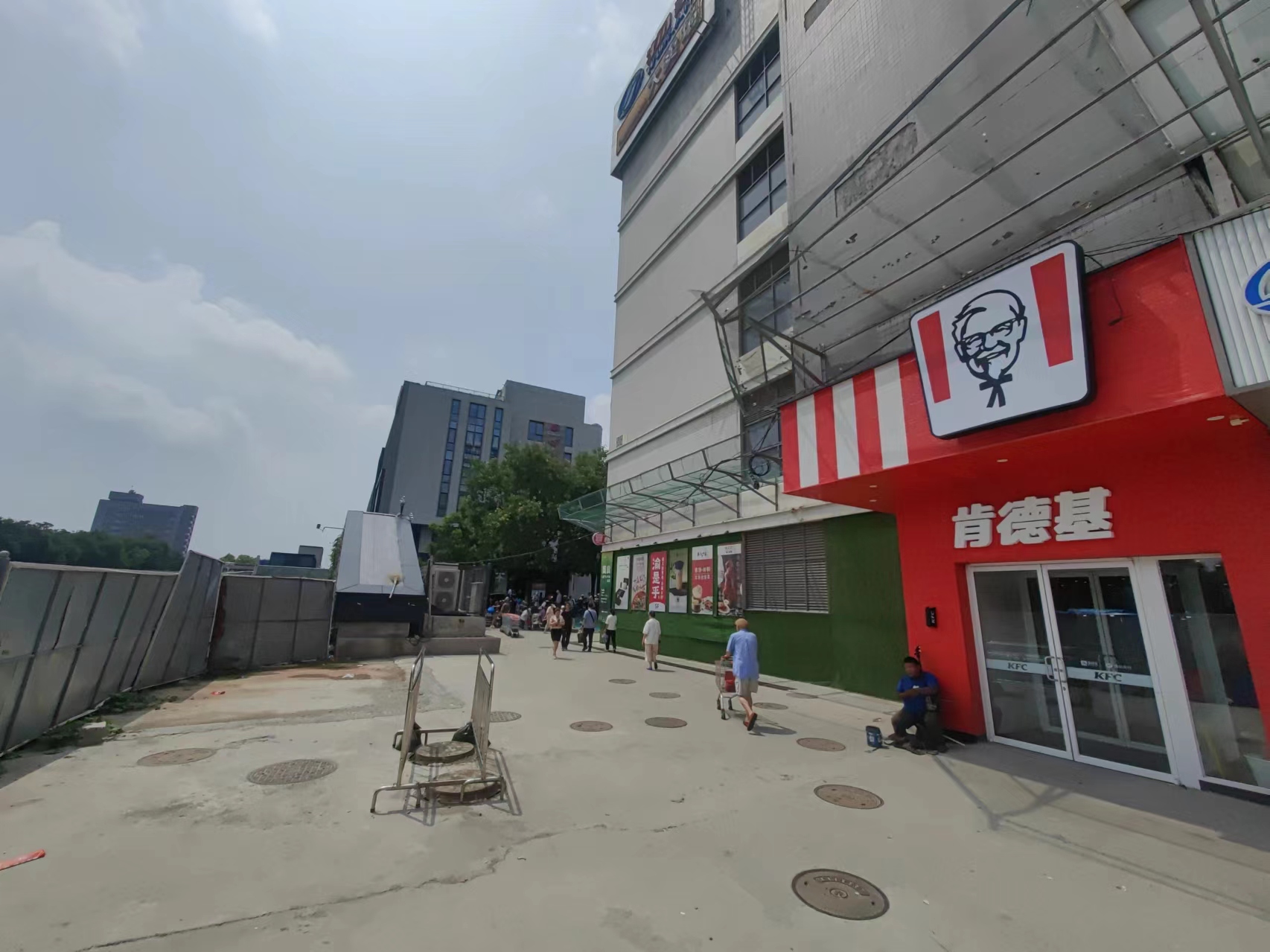 店铺转让，西城积水潭 美食城 档口 转让 商场