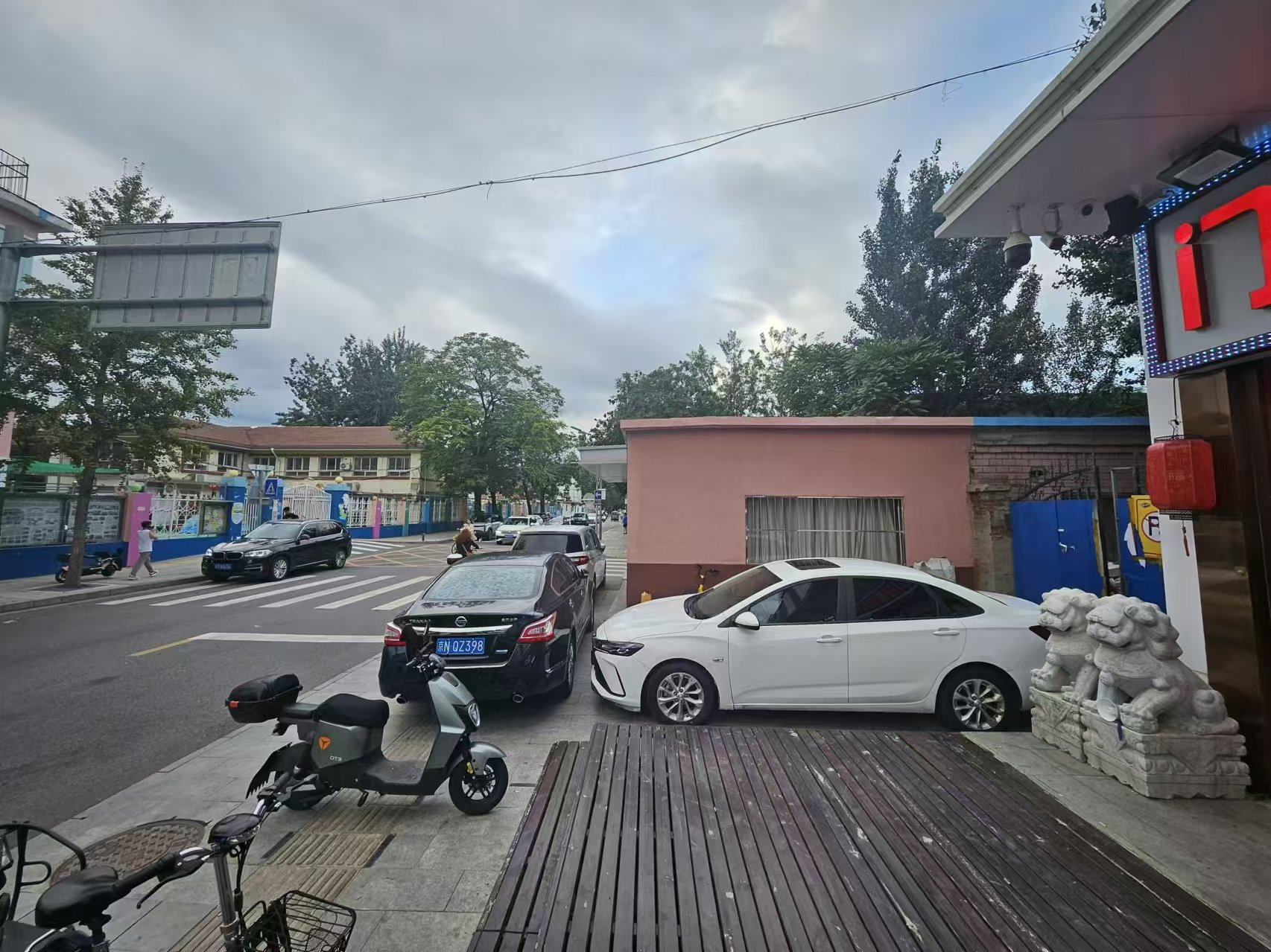餐饮底商转让 石景山 古城 临街店铺整体转让