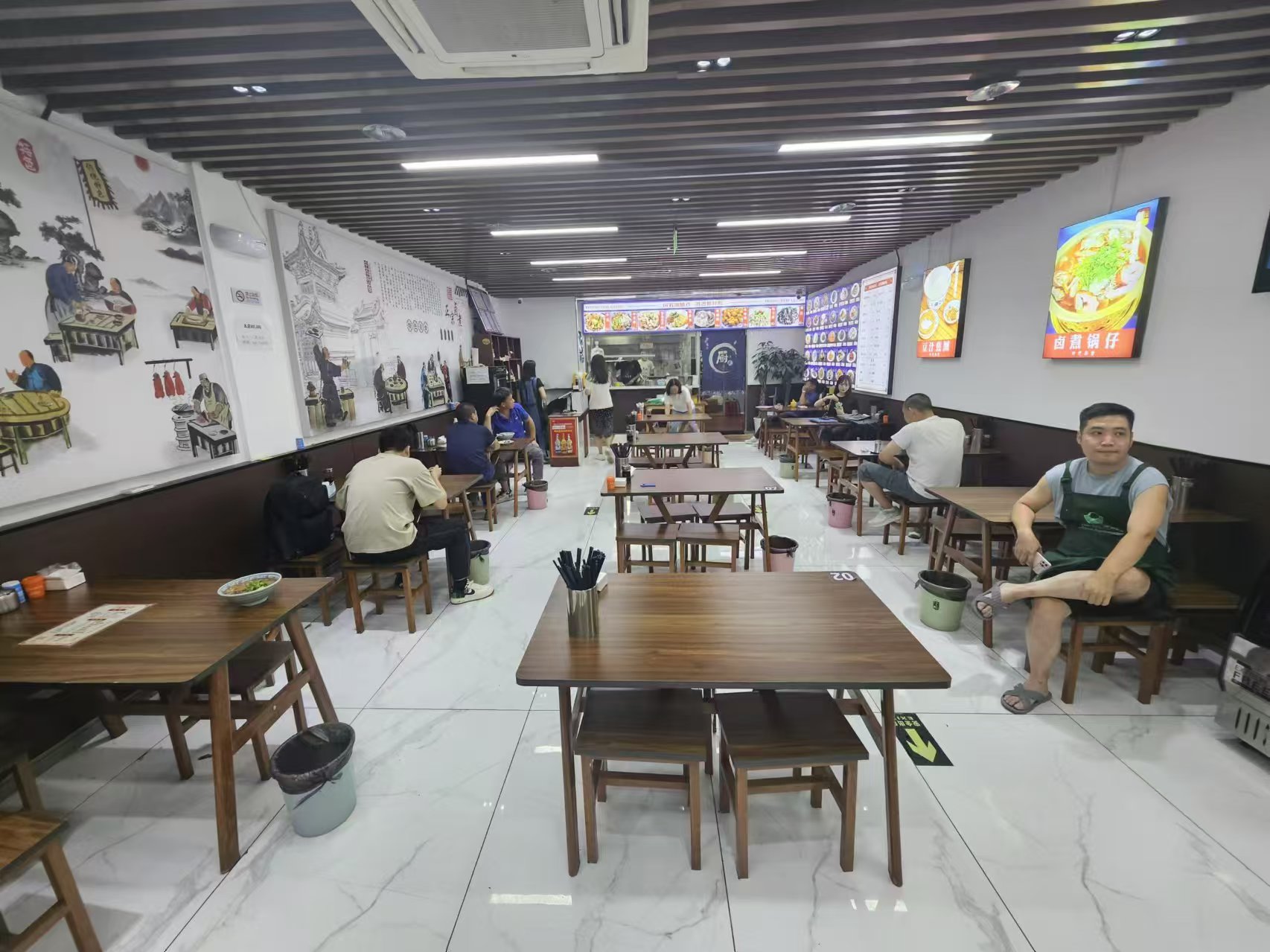 餐饮底商转让 石景山 古城 临街店铺整体转让