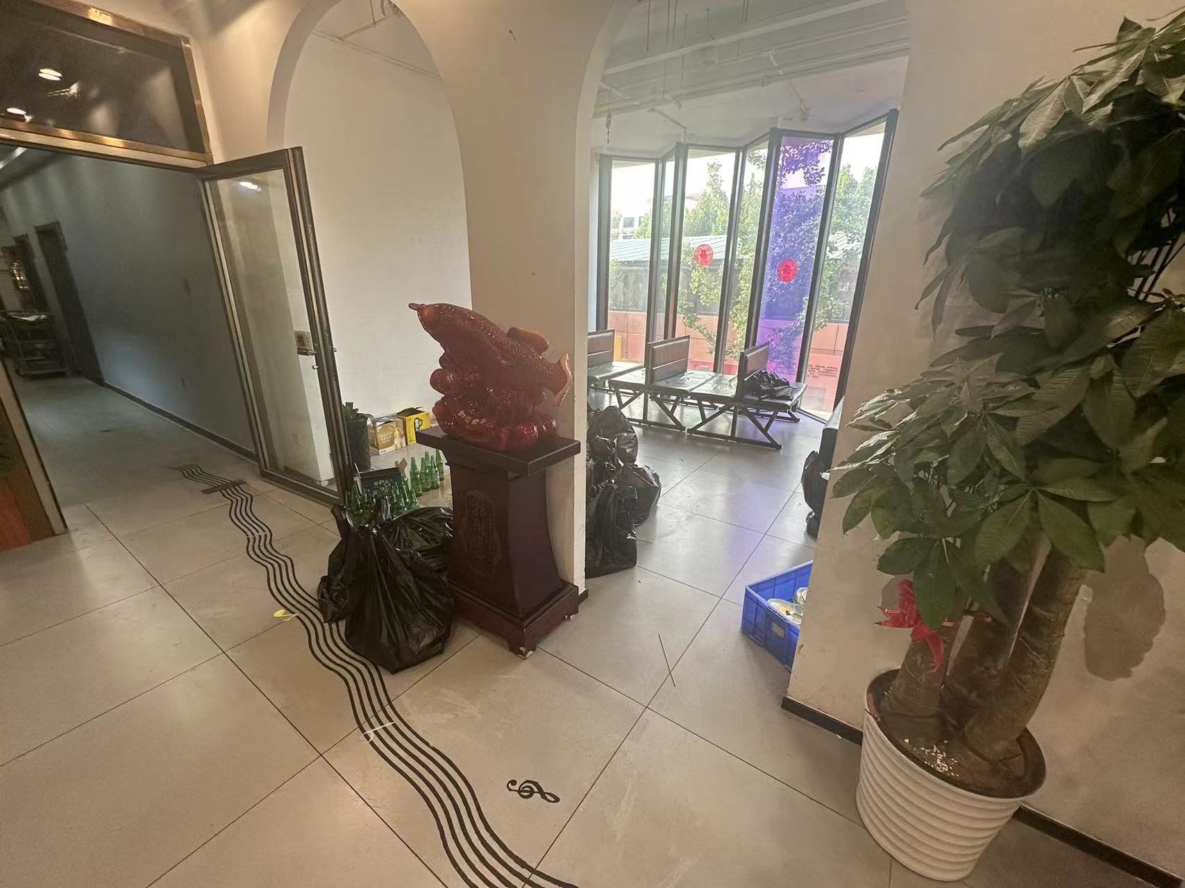 大兴三合路烧烤王餐厅招租早点中餐