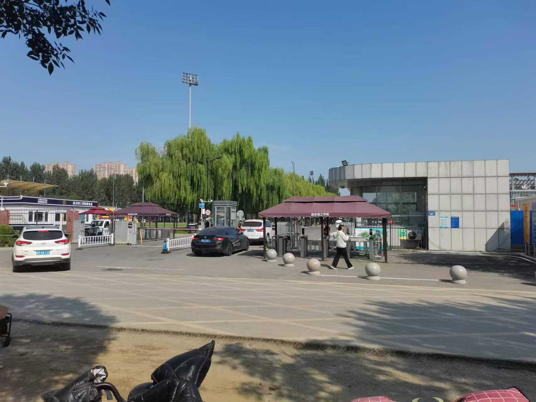 燕郊燕京理工学院南门小吃铺转让