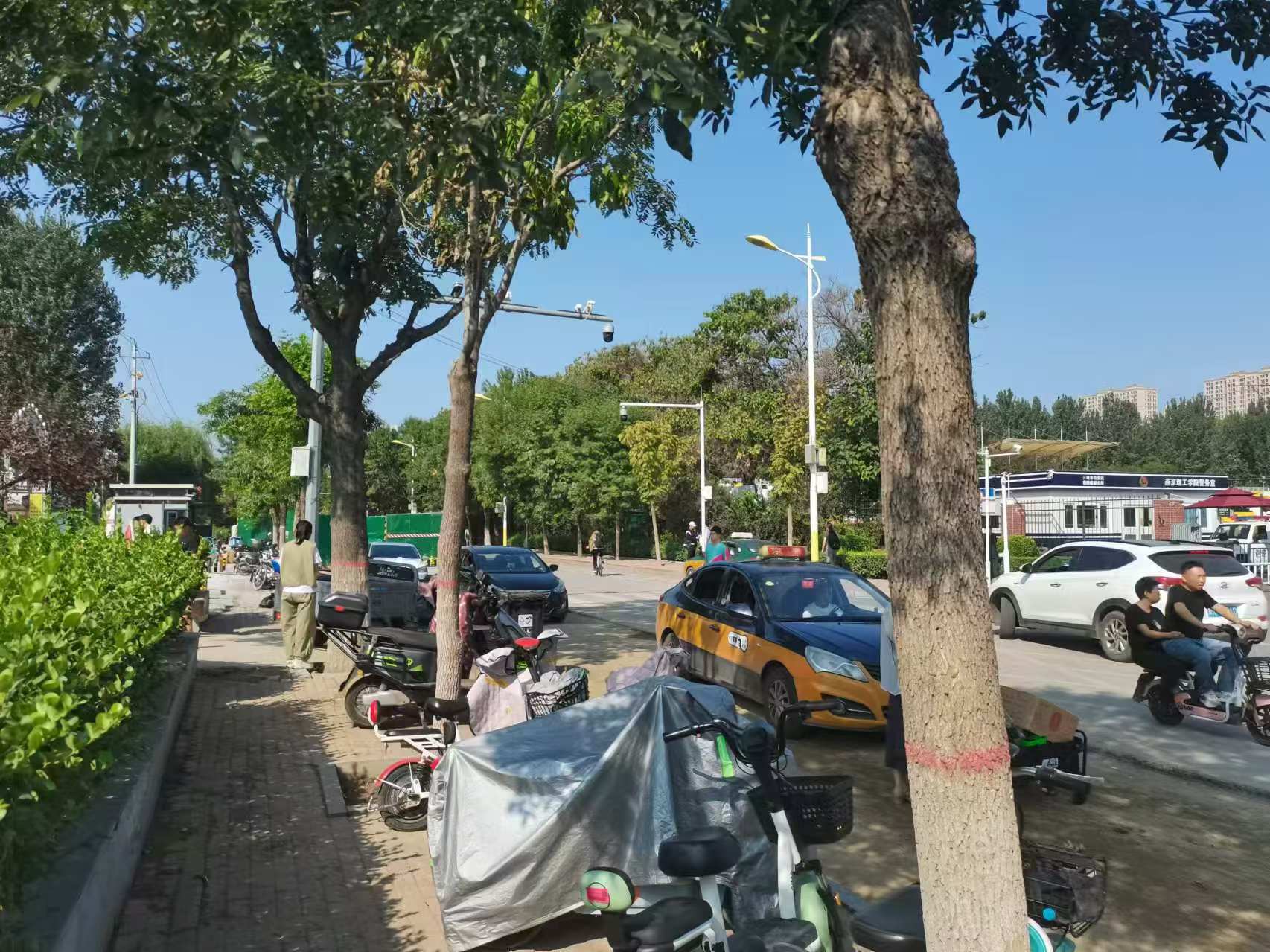 燕郊燕京理工学院南门小吃铺转让