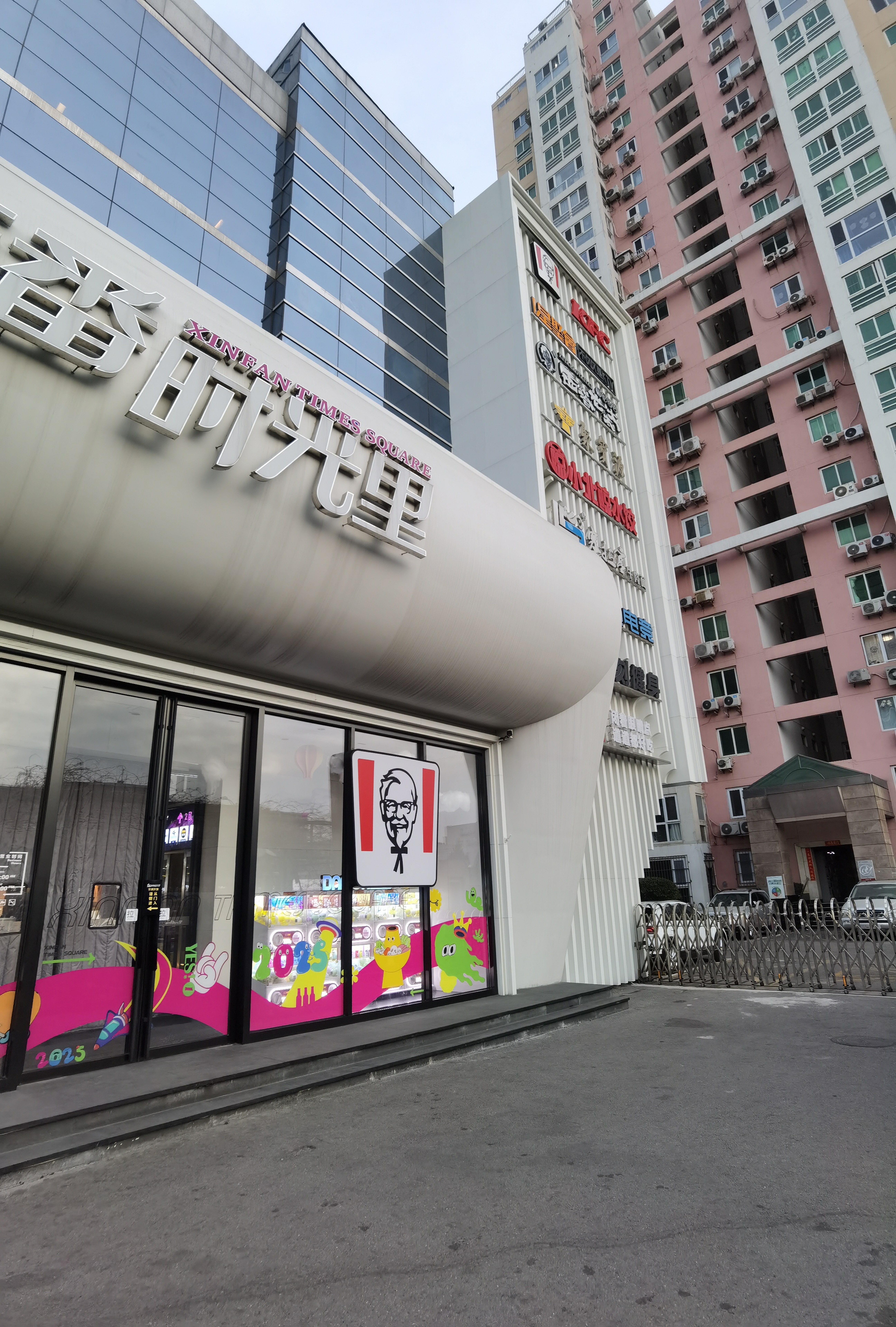 朝阳繁华地段火锅店转让 可做中餐 炒菜