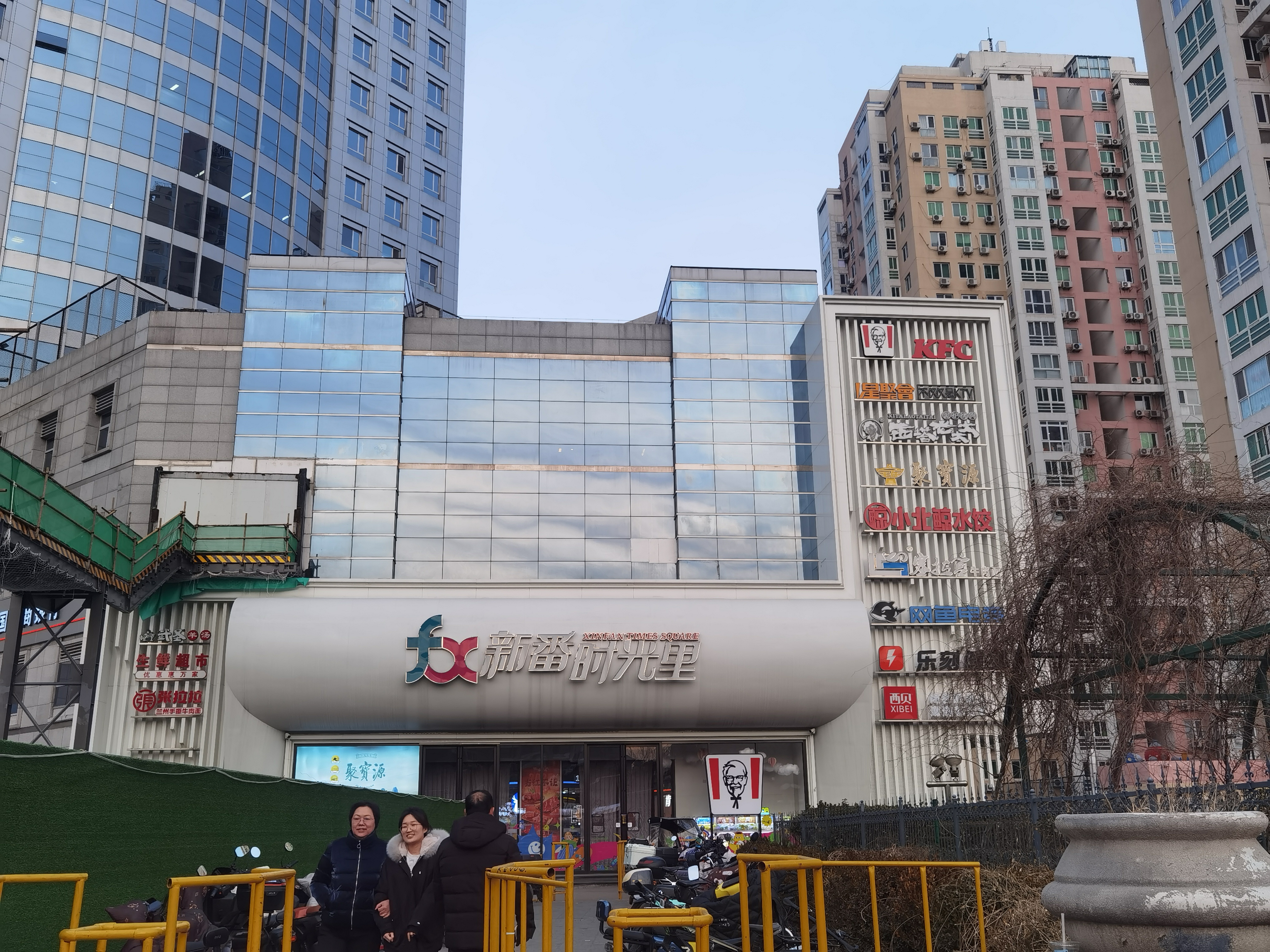 朝阳繁华地段火锅店转让 可做中餐 炒菜