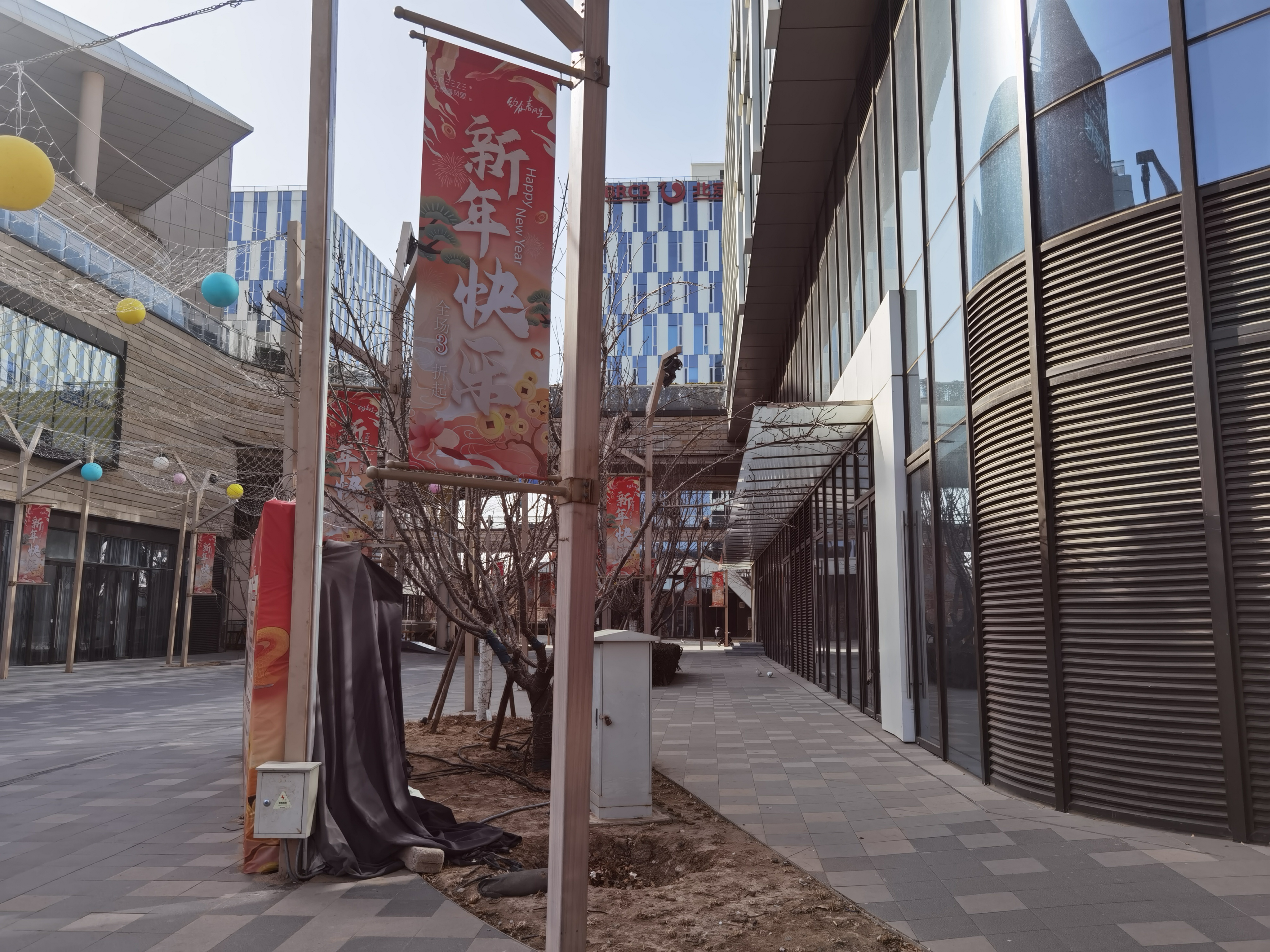 丰台新宫商铺出租102平，适合饮品，甜品，蛋糕，餐饮