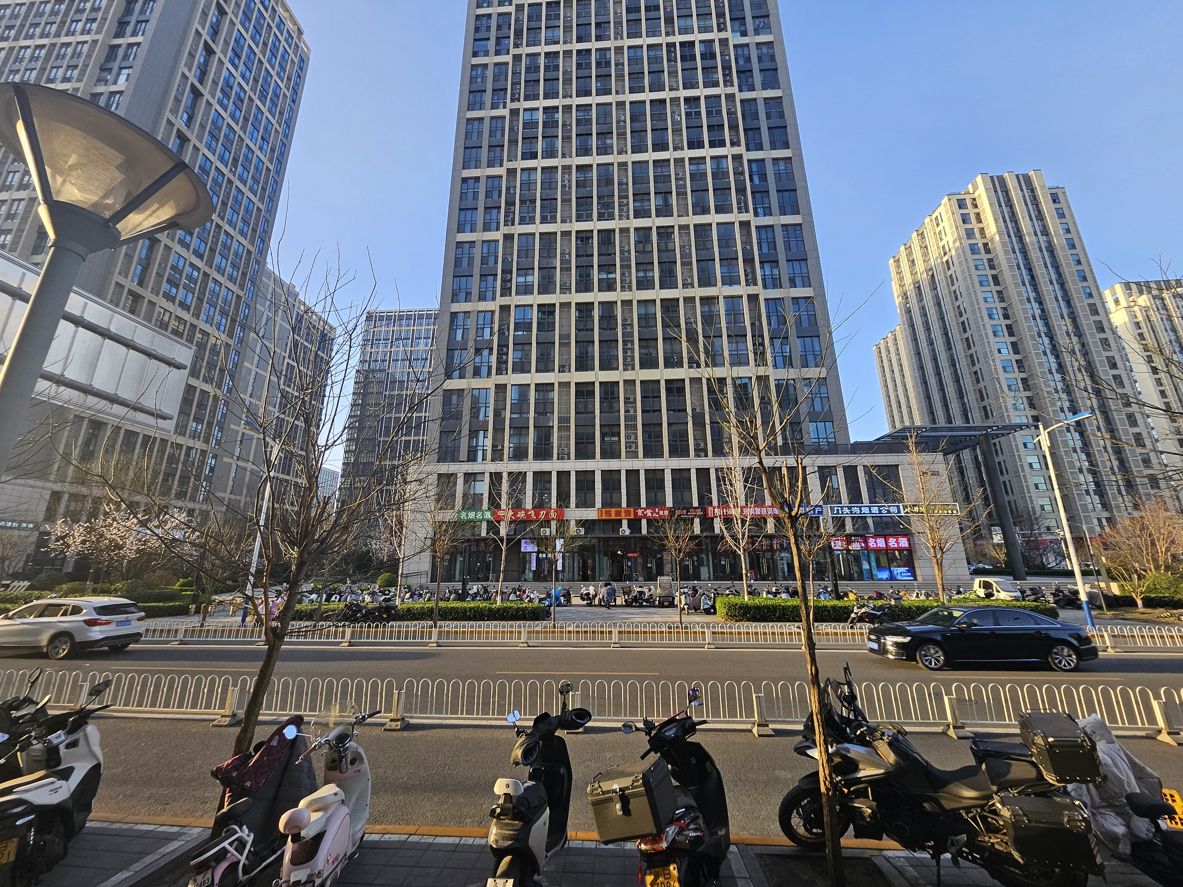 热门项目转让 地铁出入口 烟酒店 整体转让