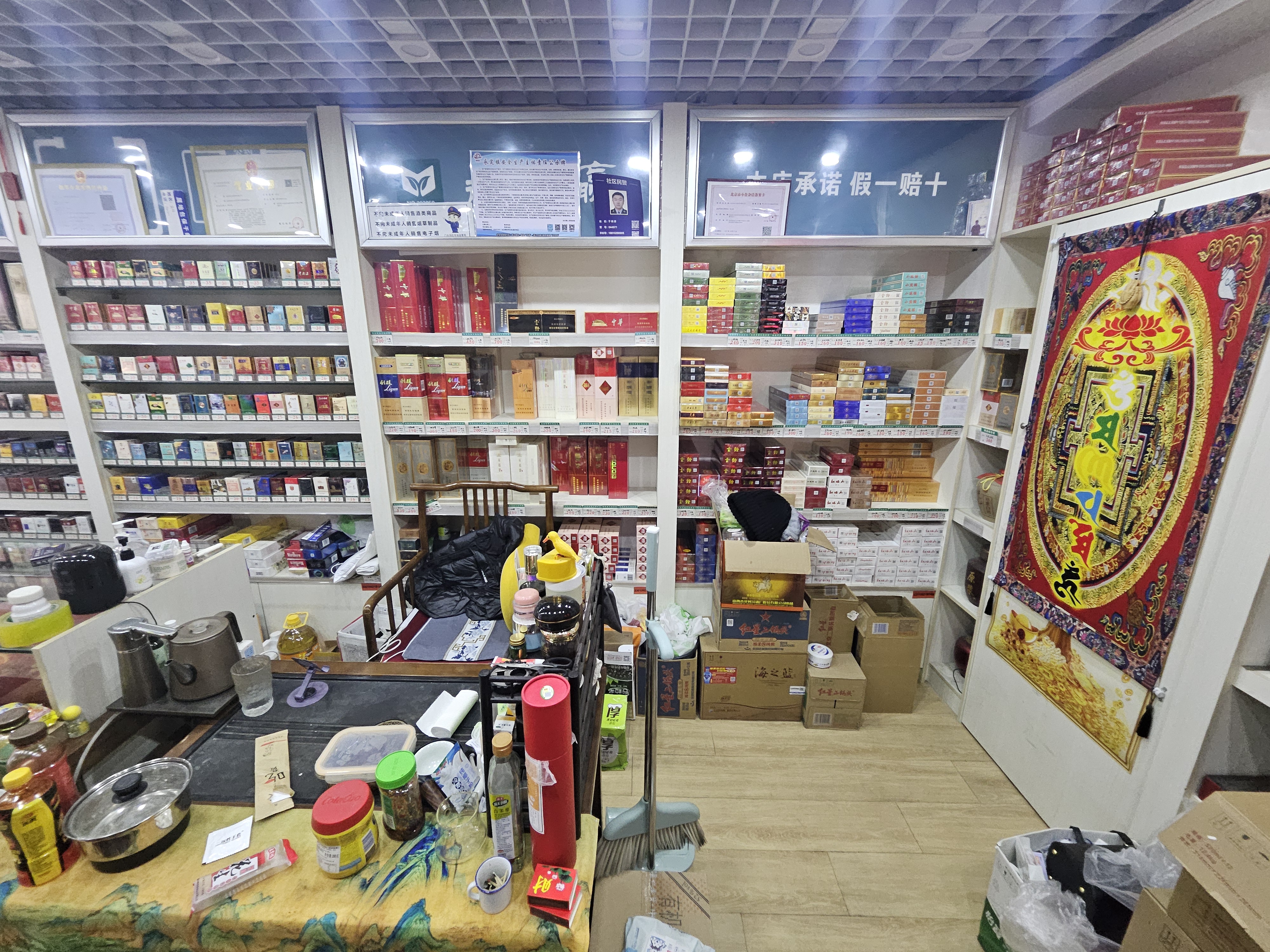 热门项目转让 地铁出入口 烟酒店 整体转让