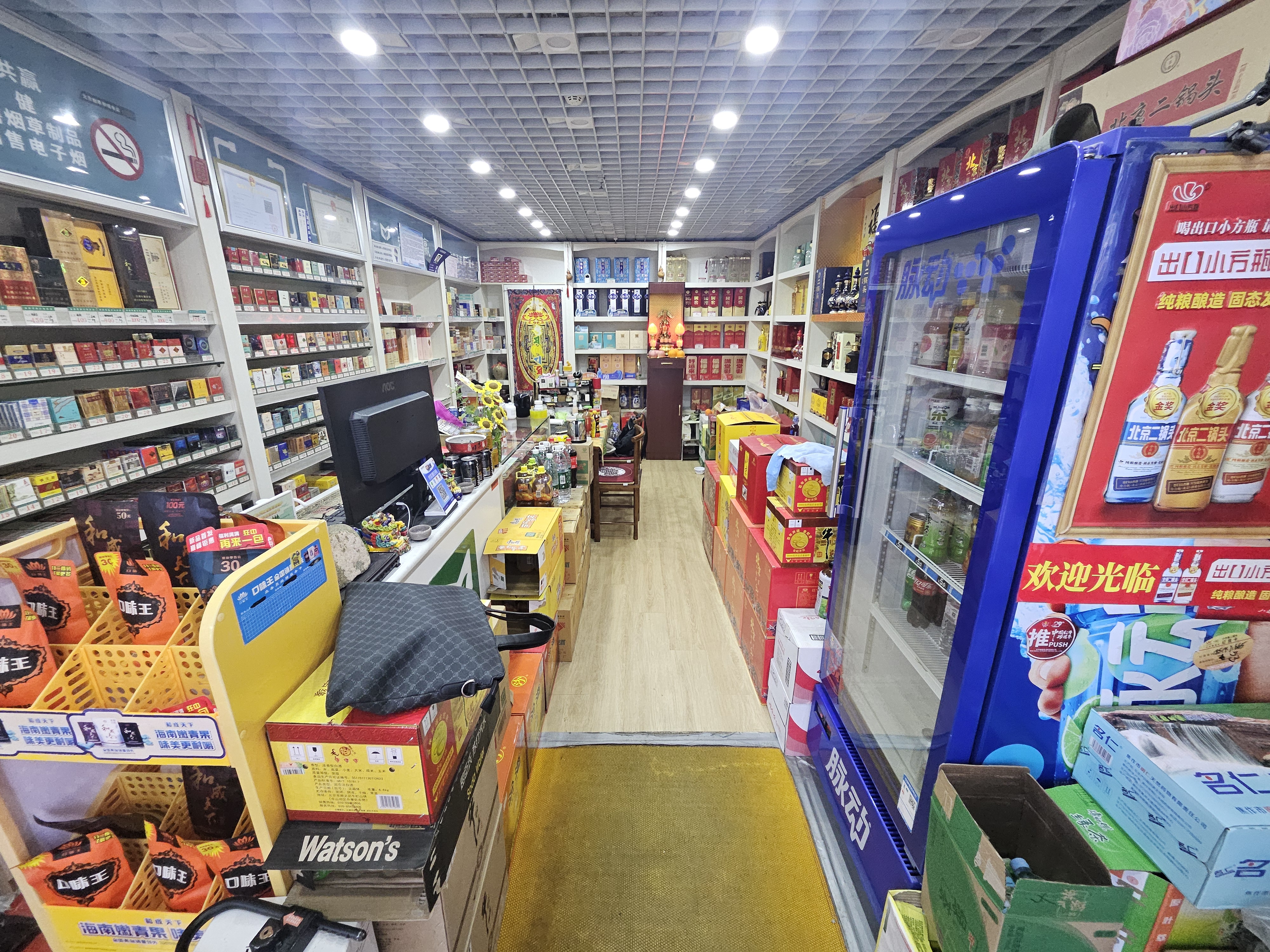 热门项目转让 地铁出入口 烟酒店 整体转让