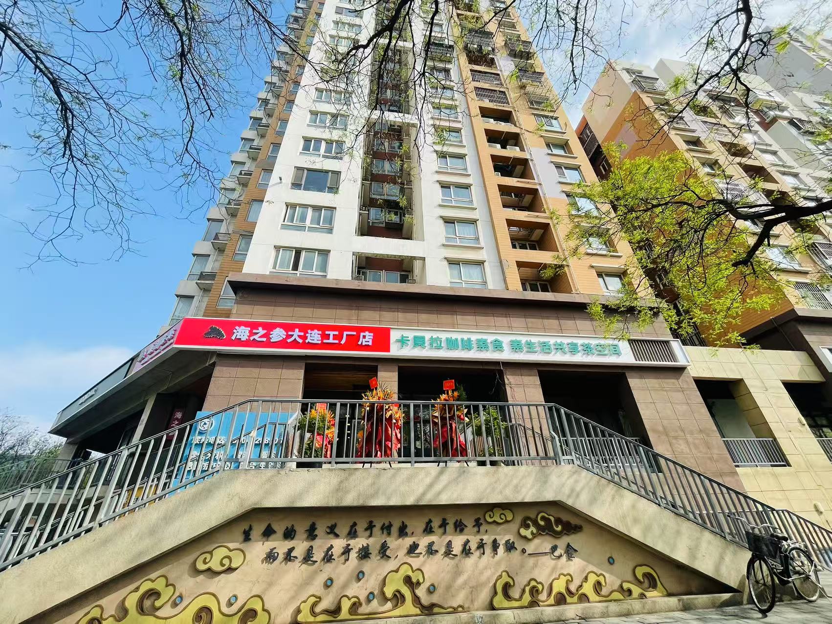 十字路口大展示面商铺房东直租 全业态
