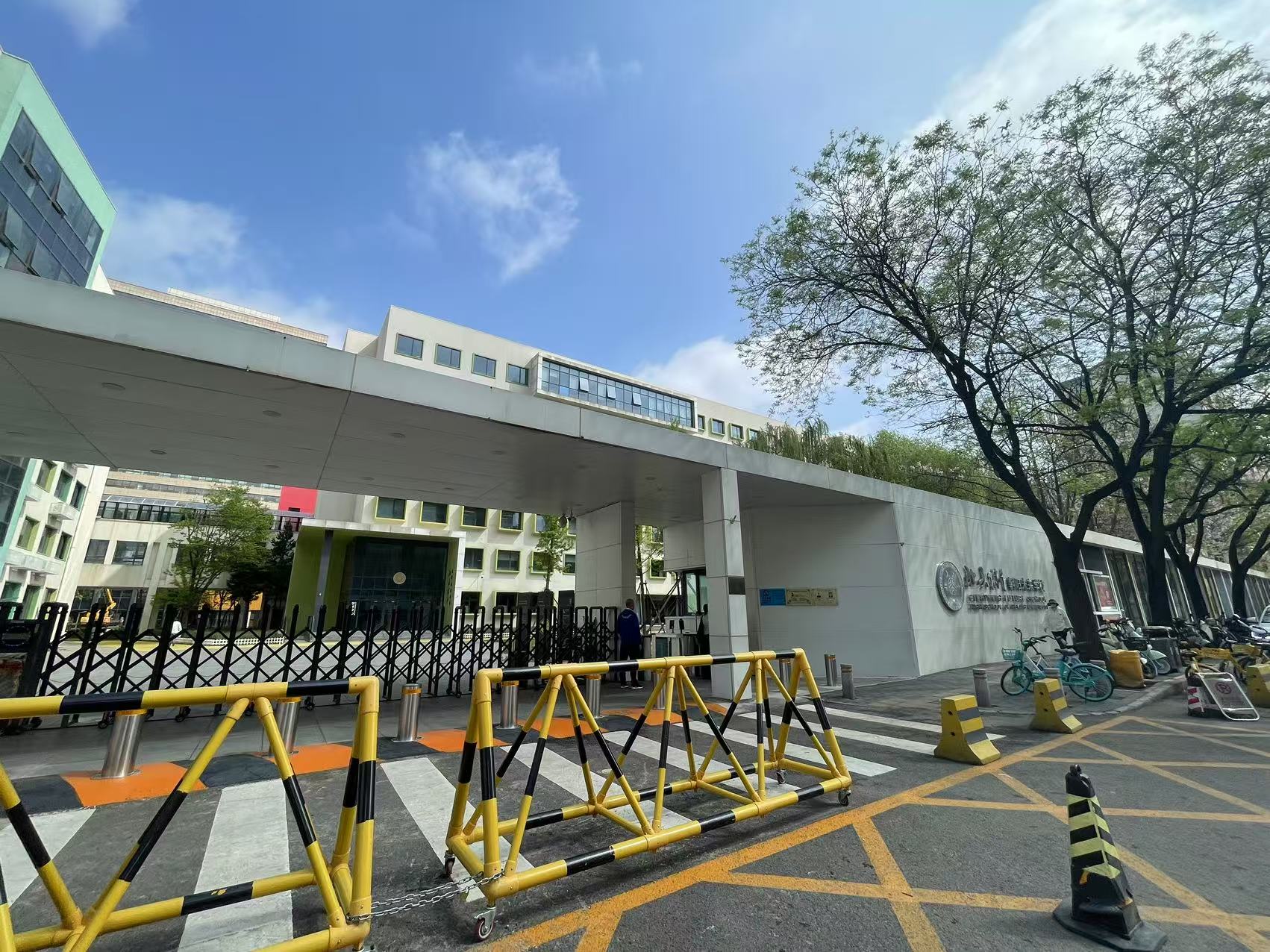 十字路口大展示面商铺房东直租 全业态