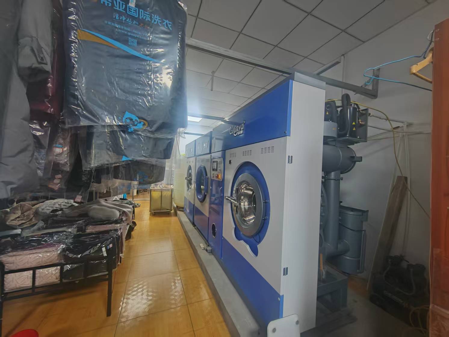 丰台长辛店洁希亚国际洗衣，旺铺转让，临街底商