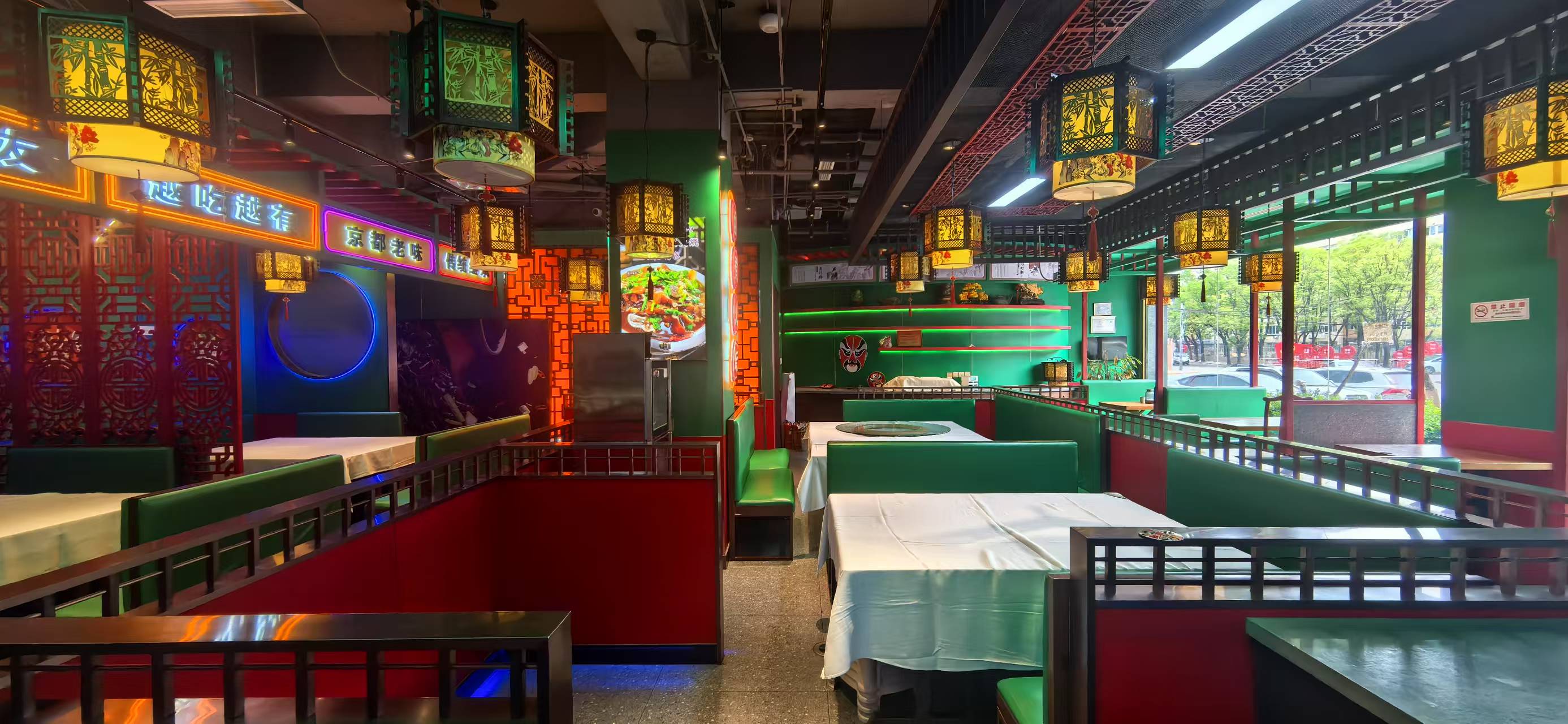 顺义天竺家园公交站旁边精装修餐饮店转让 临街商铺