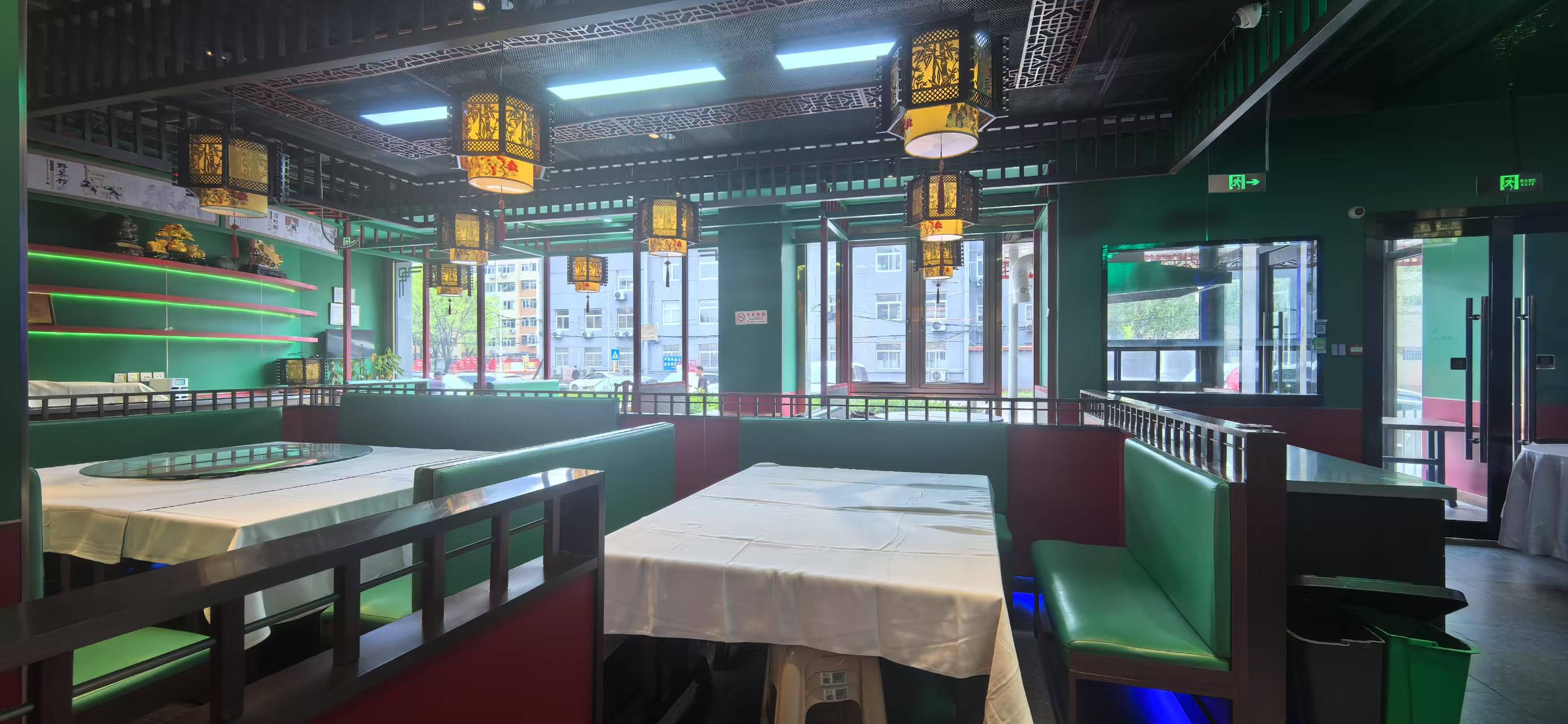 顺义天竺家园公交站旁边精装修餐饮店转让 临街商铺