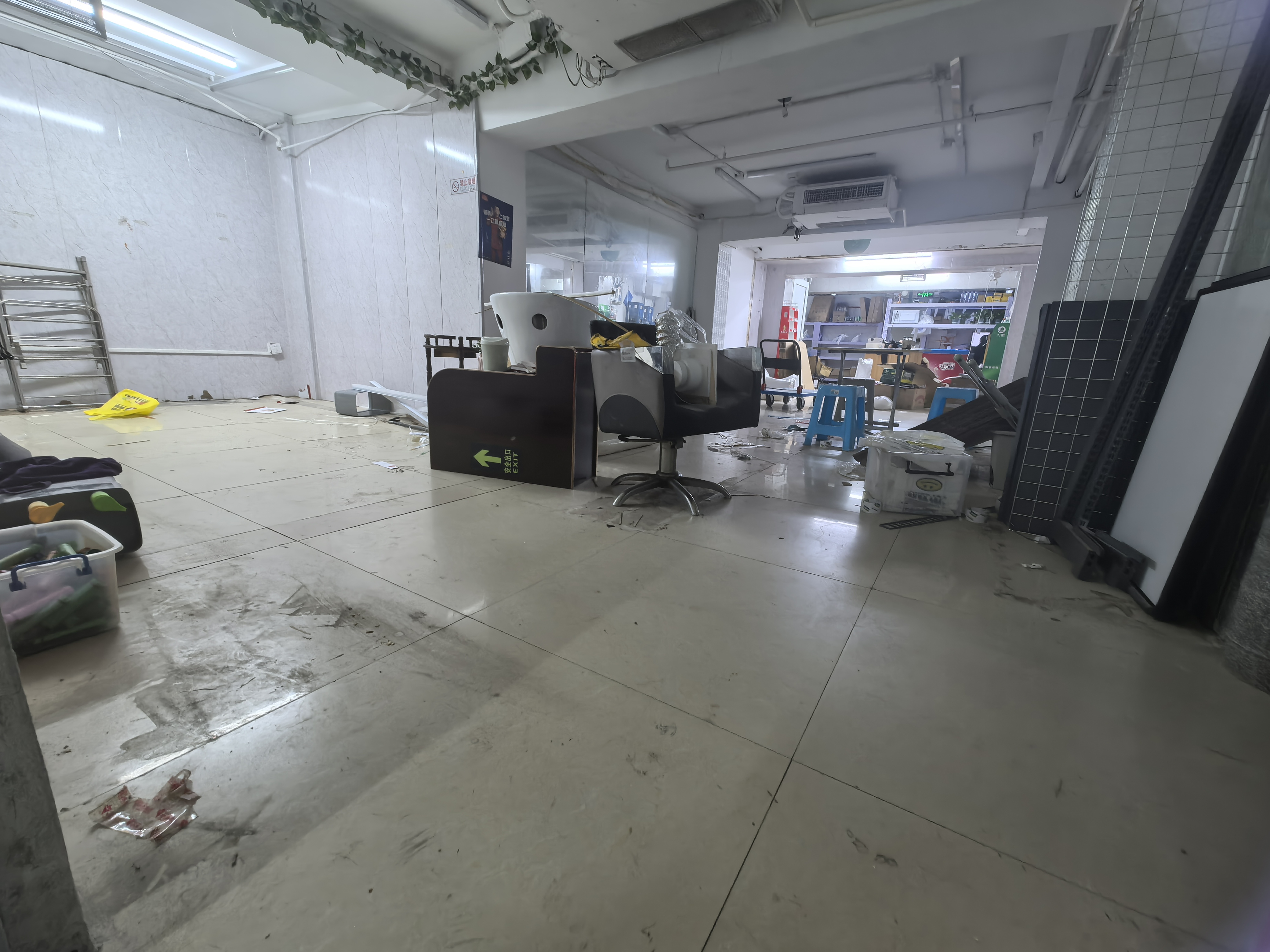 西城临街超市出租 便利店  美容  棋牌全业态出租