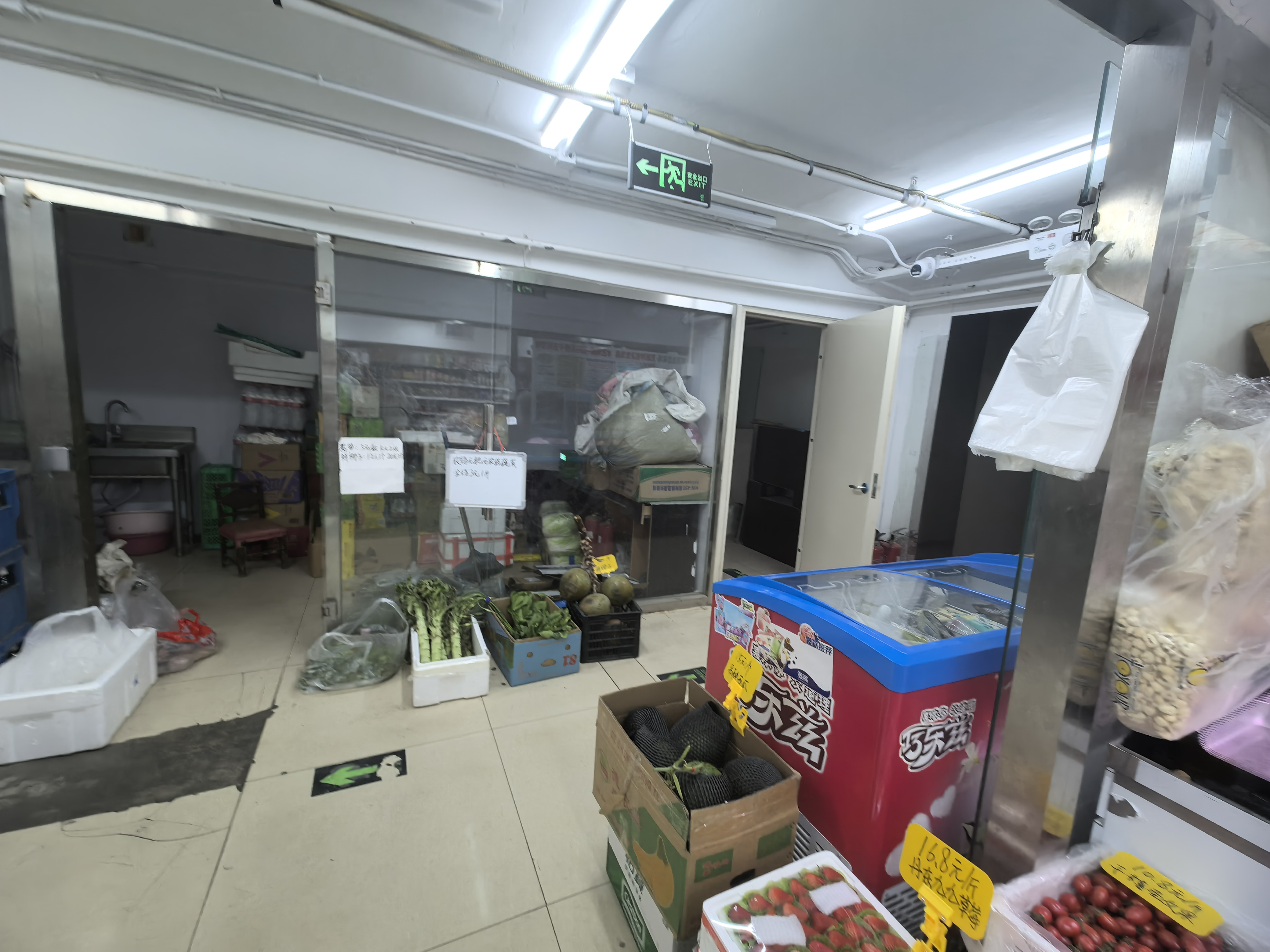 西城临街超市出租 便利店  美容  棋牌全业态出租