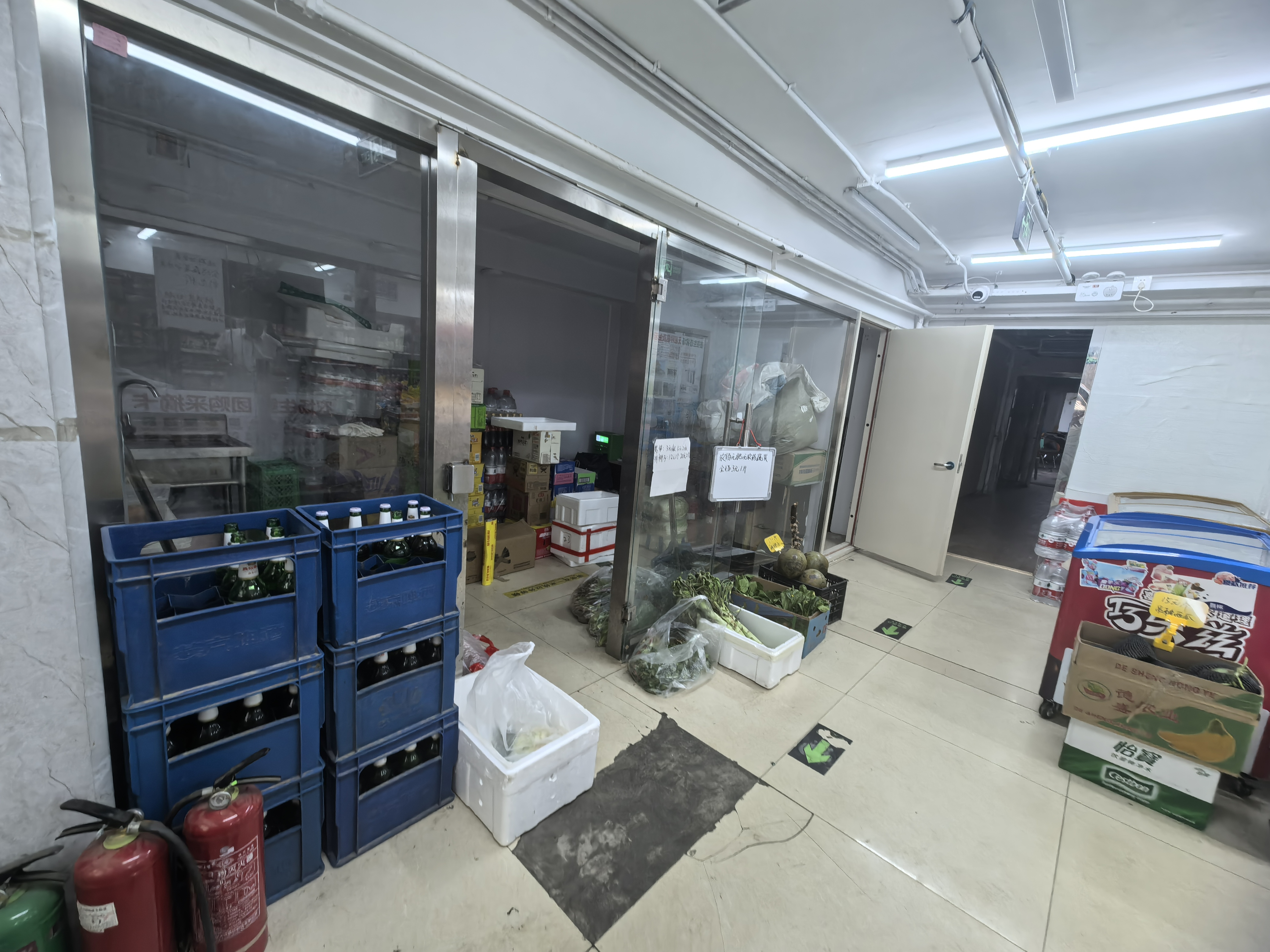 西城临街超市出租 便利店  美容  棋牌全业态出租
