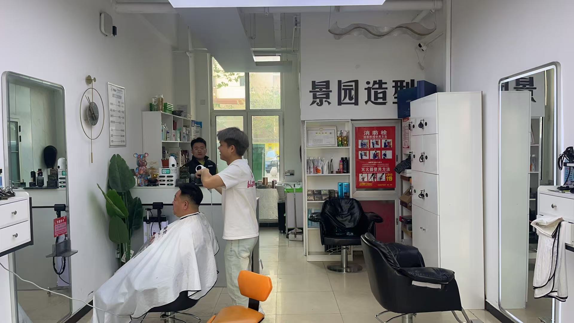 石景山京西景园旺铺出租 紧挨小区门口幼儿园