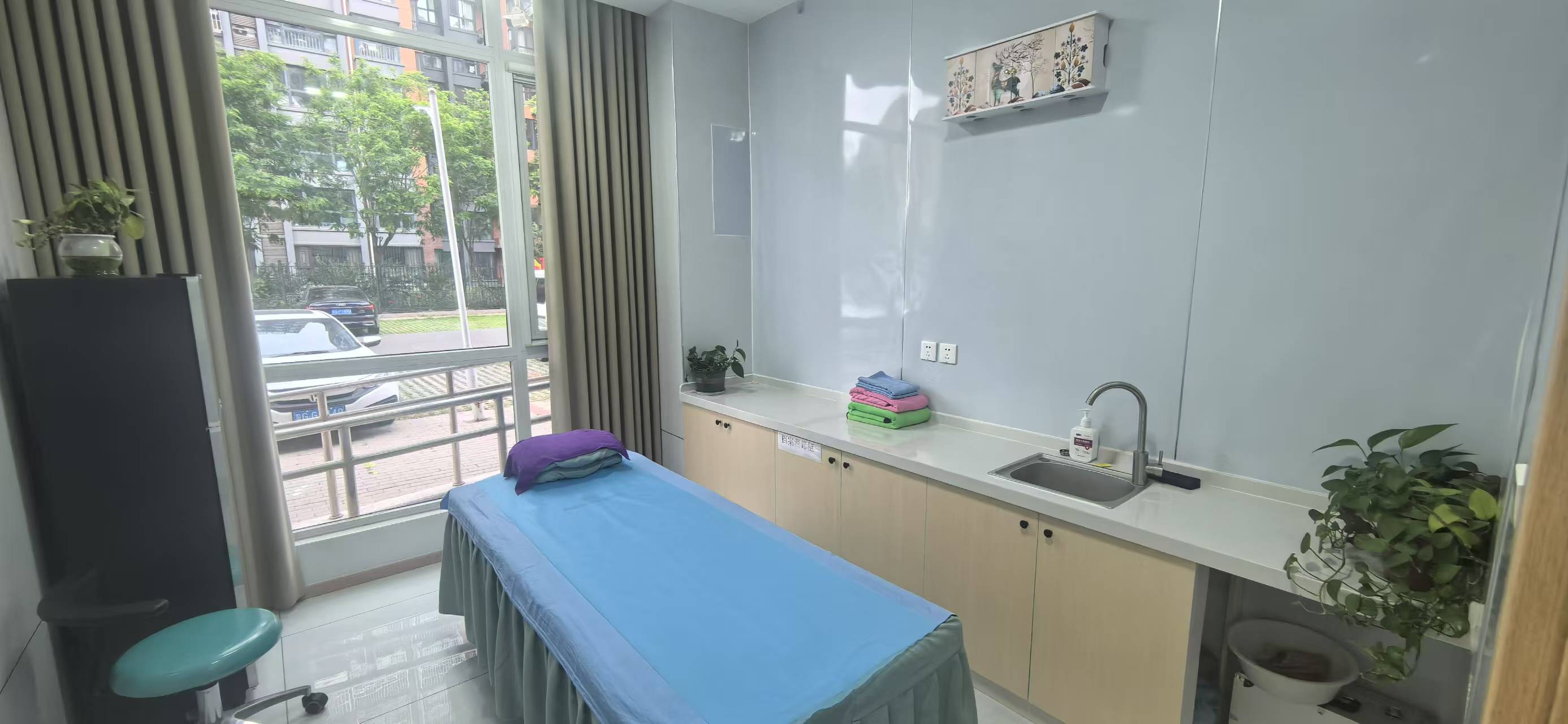 房山拱辰大街220平口腔转让 设备齐全