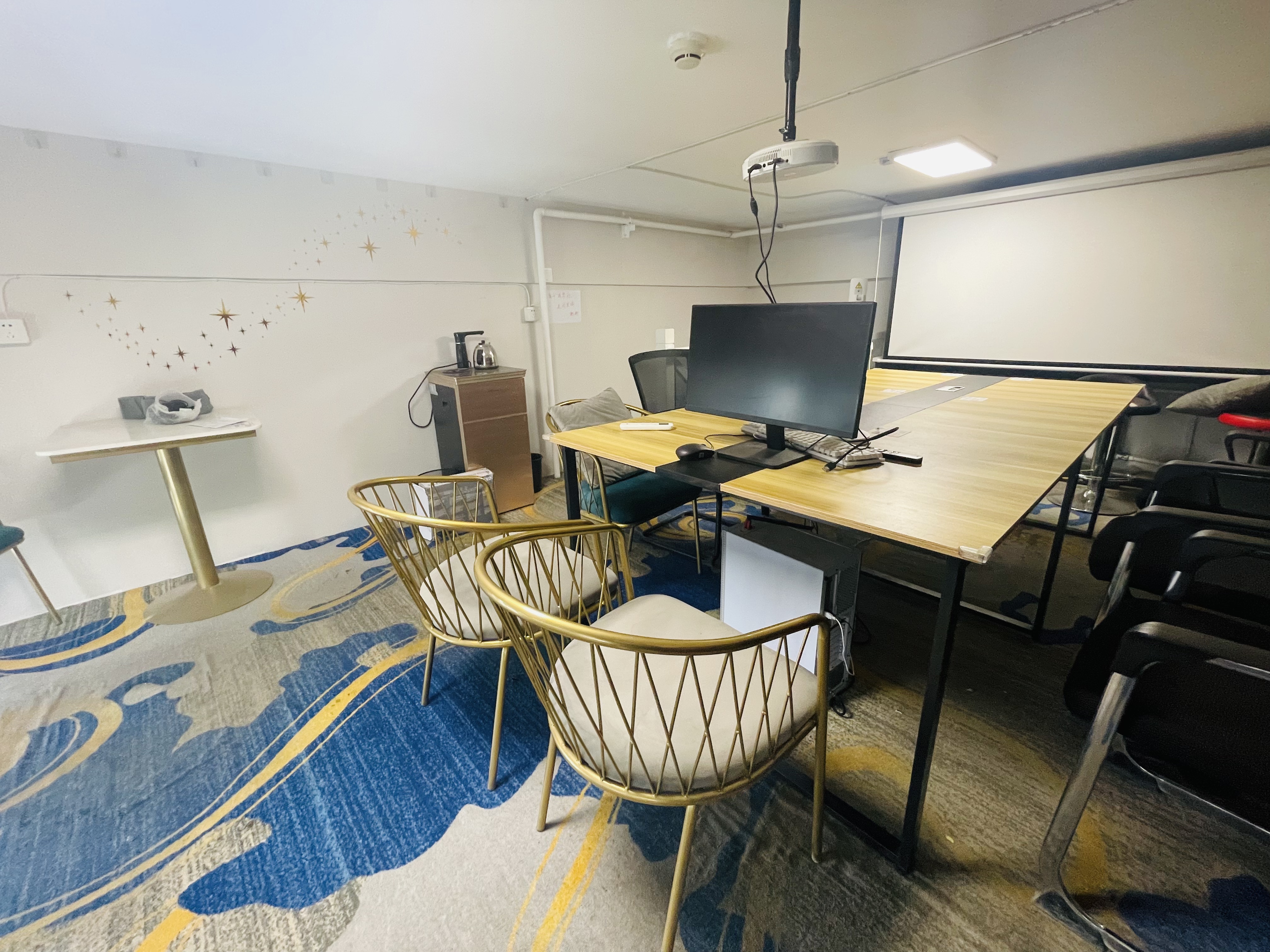 10号线房山线地铁交汇处复式商铺出租紧挨大学