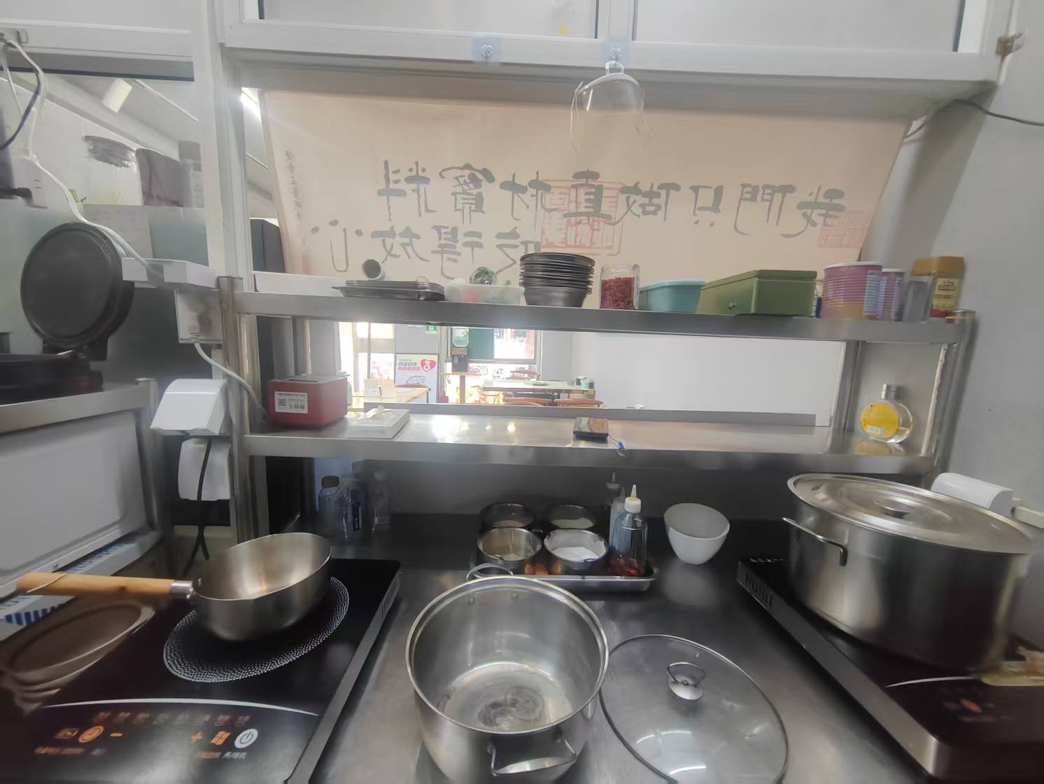 东城簋街炖三宝，旺铺转让，临街底商