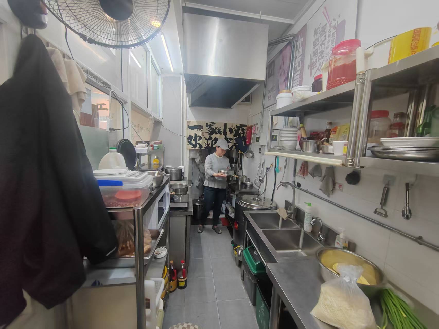 东城簋街炖三宝，旺铺转让，临街底商