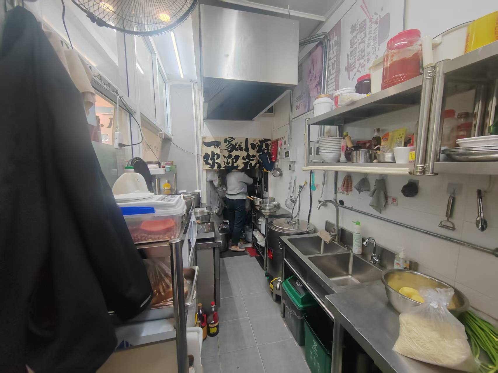 东城簋街炖三宝，旺铺转让，临街底商