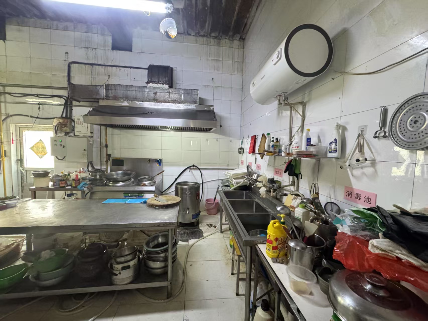 东城海运仓客愿来小吃，旺铺招租，临街底商
